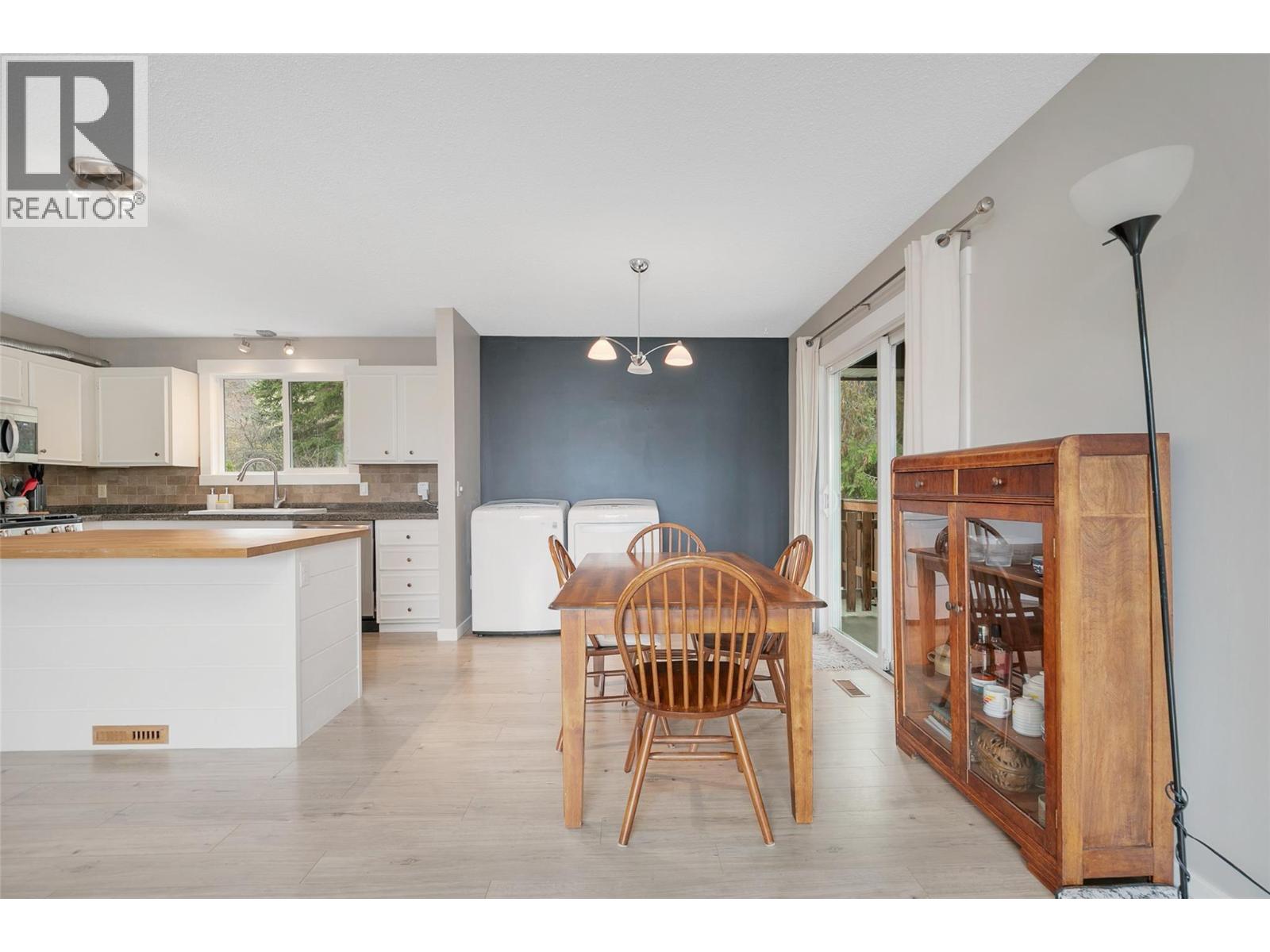 805 Camelia Road, Kelowna, British Columbia  V1X 3M9 - Photo 6 - 10382445