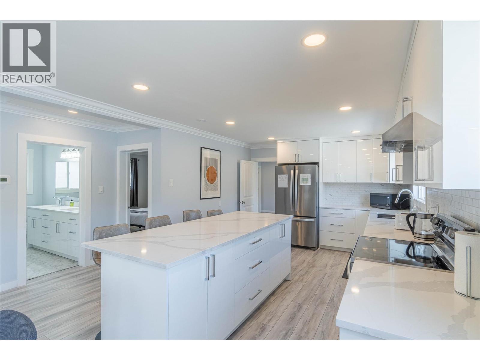 7250 Furrer Road, Kamloops, British Columbia  V2C 5T5 - Photo 10 - 10381727