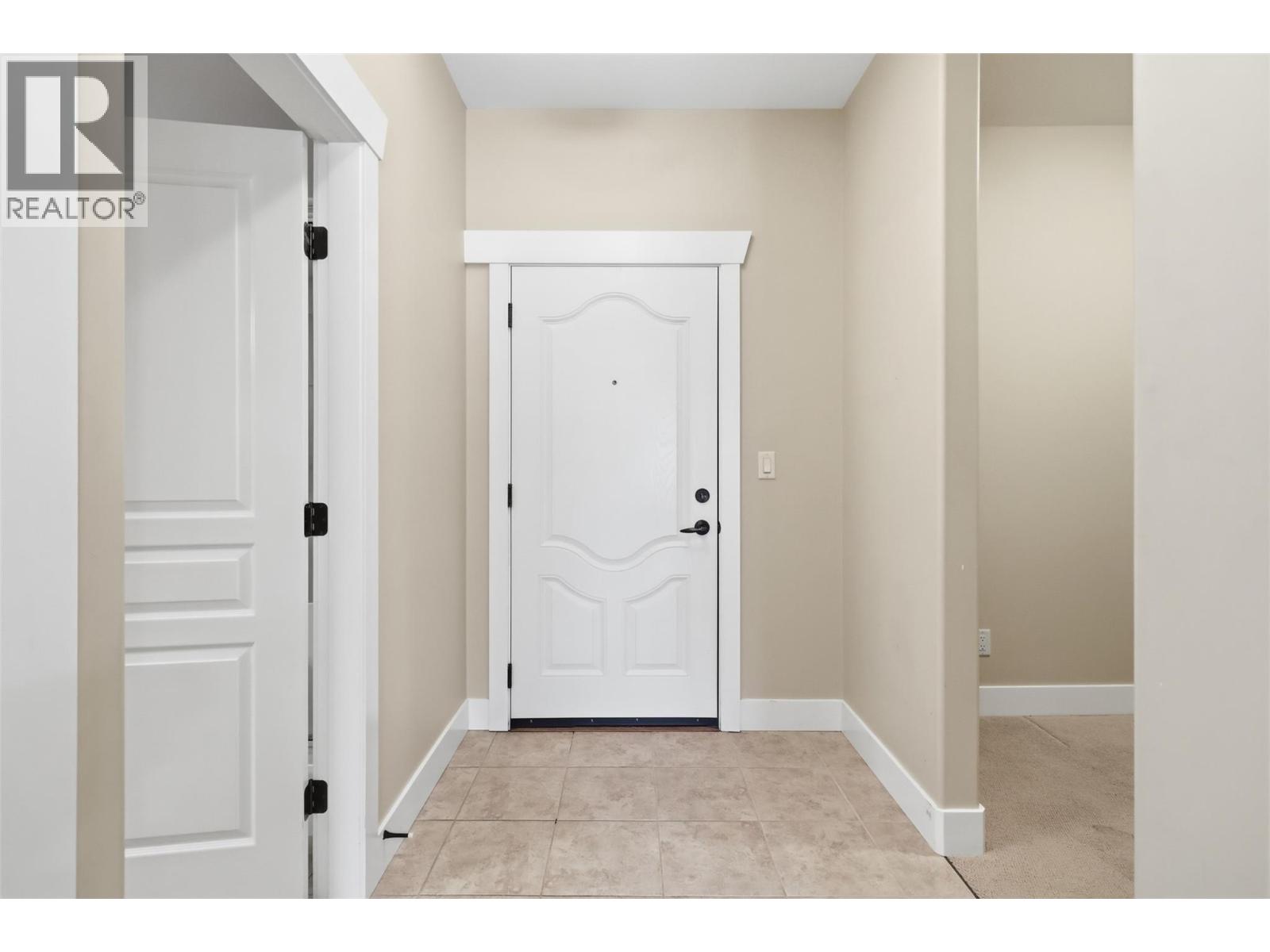 795 Mcgill Road Unit# 404, Kamloops, British Columbia  V2C 0B9 - Photo 3 - 10381618