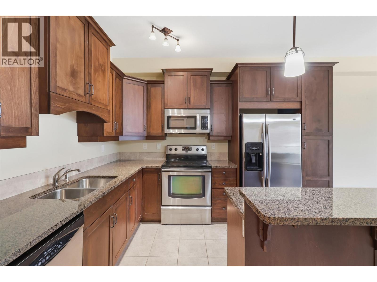 795 Mcgill Road Unit# 404, Kamloops, British Columbia  V2C 0B9 - Photo 4 - 10381618