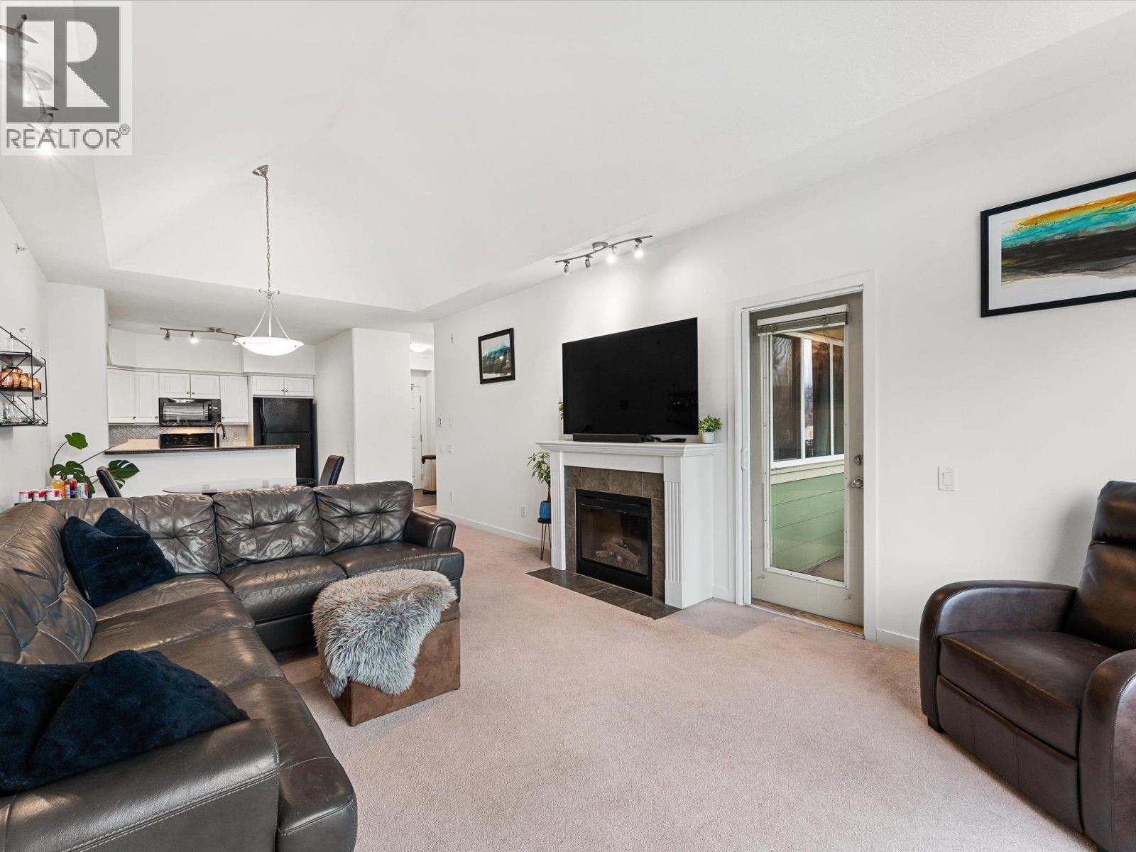 688 Lequime Road Unit# 404, Kelowna, British Columbia  V1W 1A3 - Photo 12 - 10382514