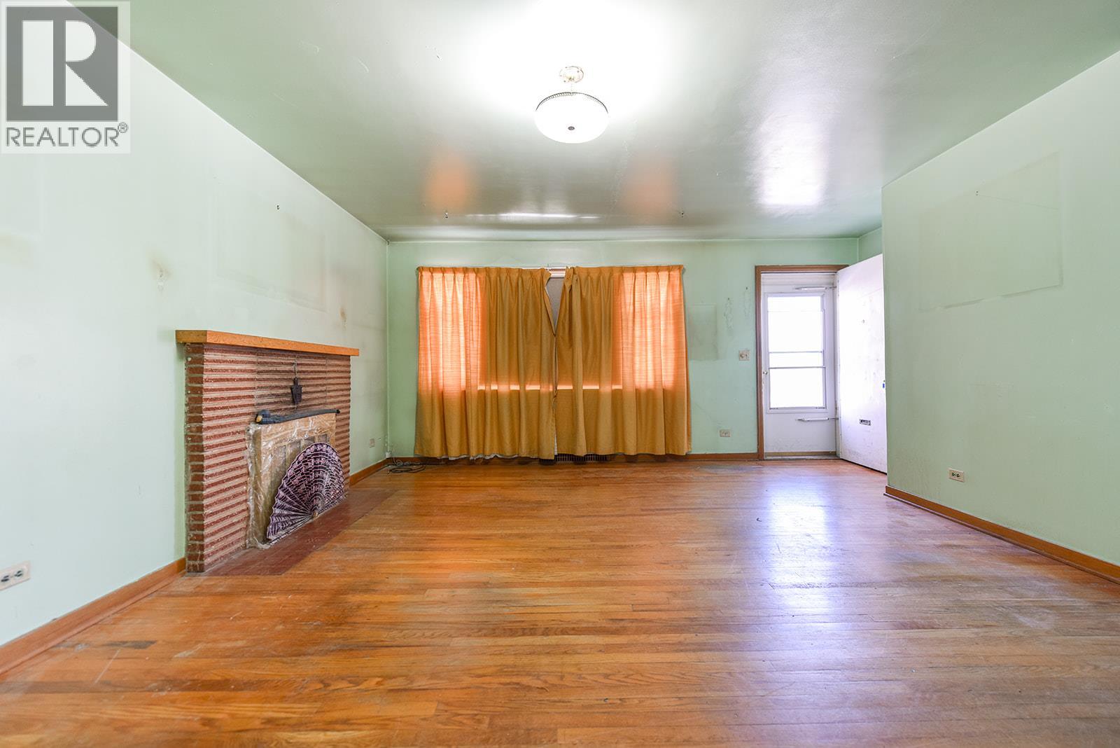 130 Jermyn Avenue, Penticton, British Columbia  V2A 2E1 - Photo 2 - 10382428