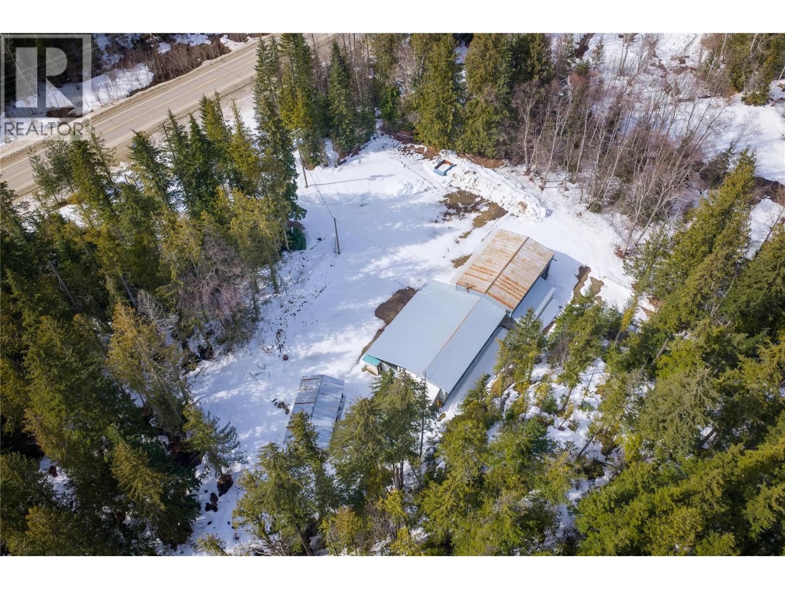 1636 23 Hwy Highway S, Revelstoke, British Columbia  V0E 2S0 - Photo 7 - 10382387