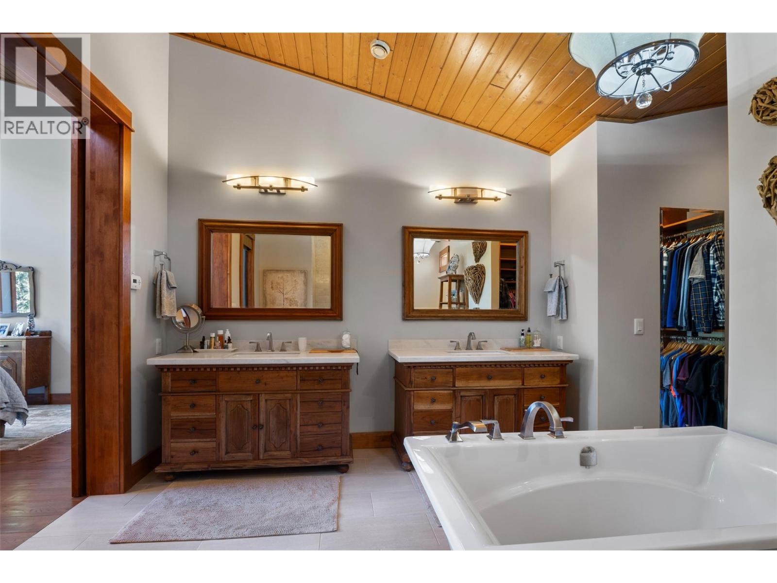 2436 Fairways Drive, Sun Peaks, British Columbia  V0E 5N0 - Photo 30 - 10382117