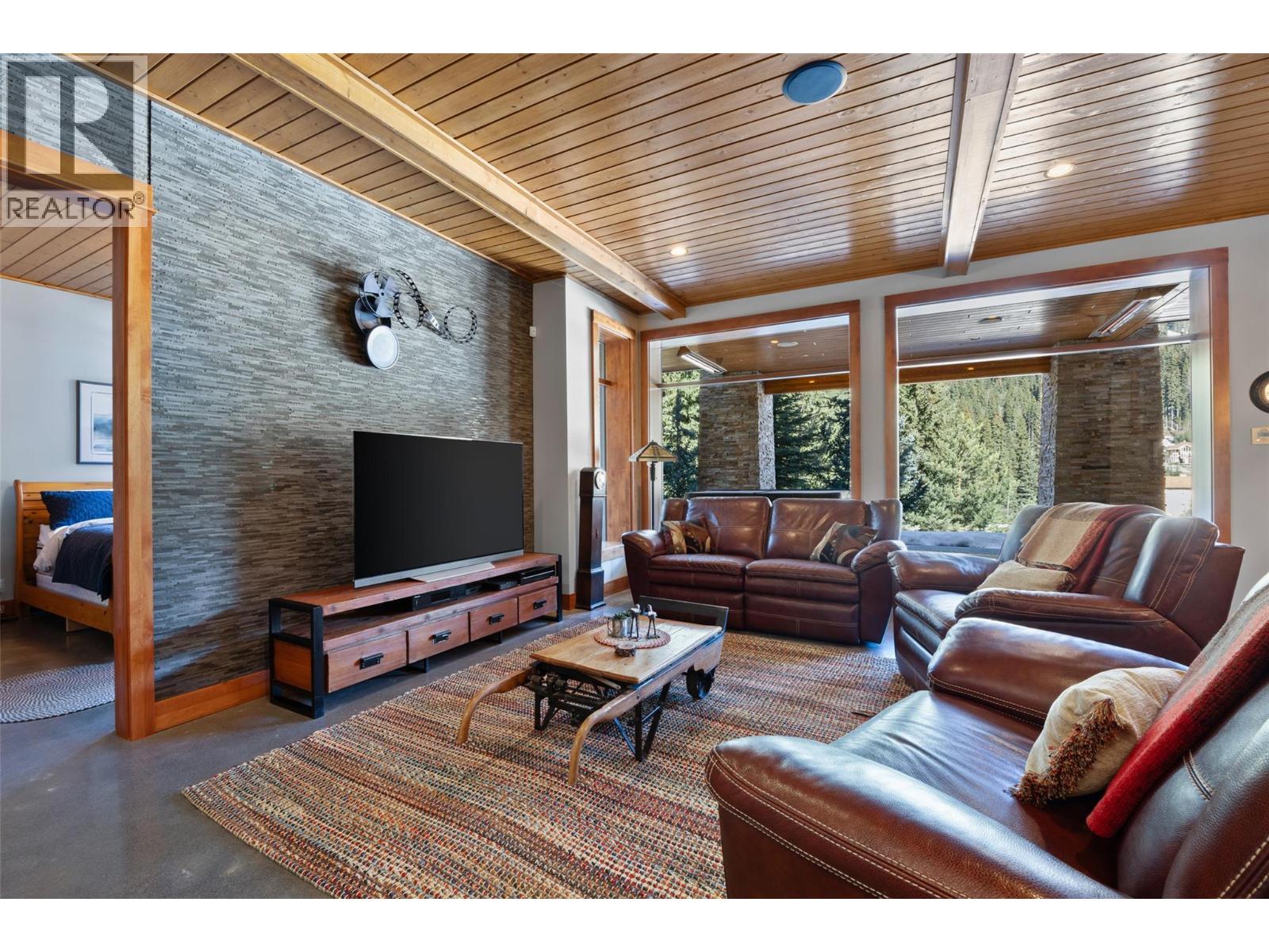 2436 Fairways Drive, Sun Peaks, British Columbia  V0E 5N0 - Photo 42 - 10382117