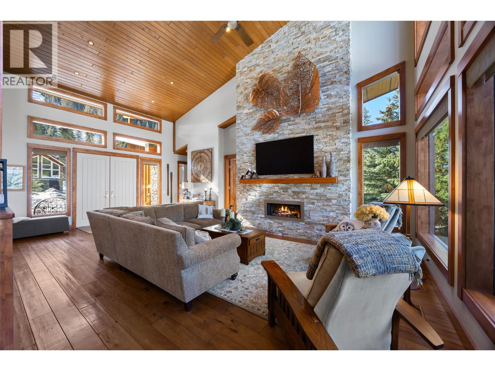 2436 Fairways Drive, Sun Peaks, British Columbia  V0E 5N0 - Photo 9 - 10382117