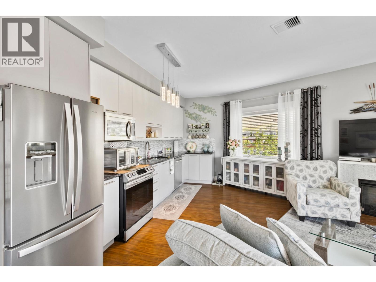 1030 Talasa Way Unit# 2413, Kamloops, British Columbia  V2H 0C3 - Photo 2 - 10381950