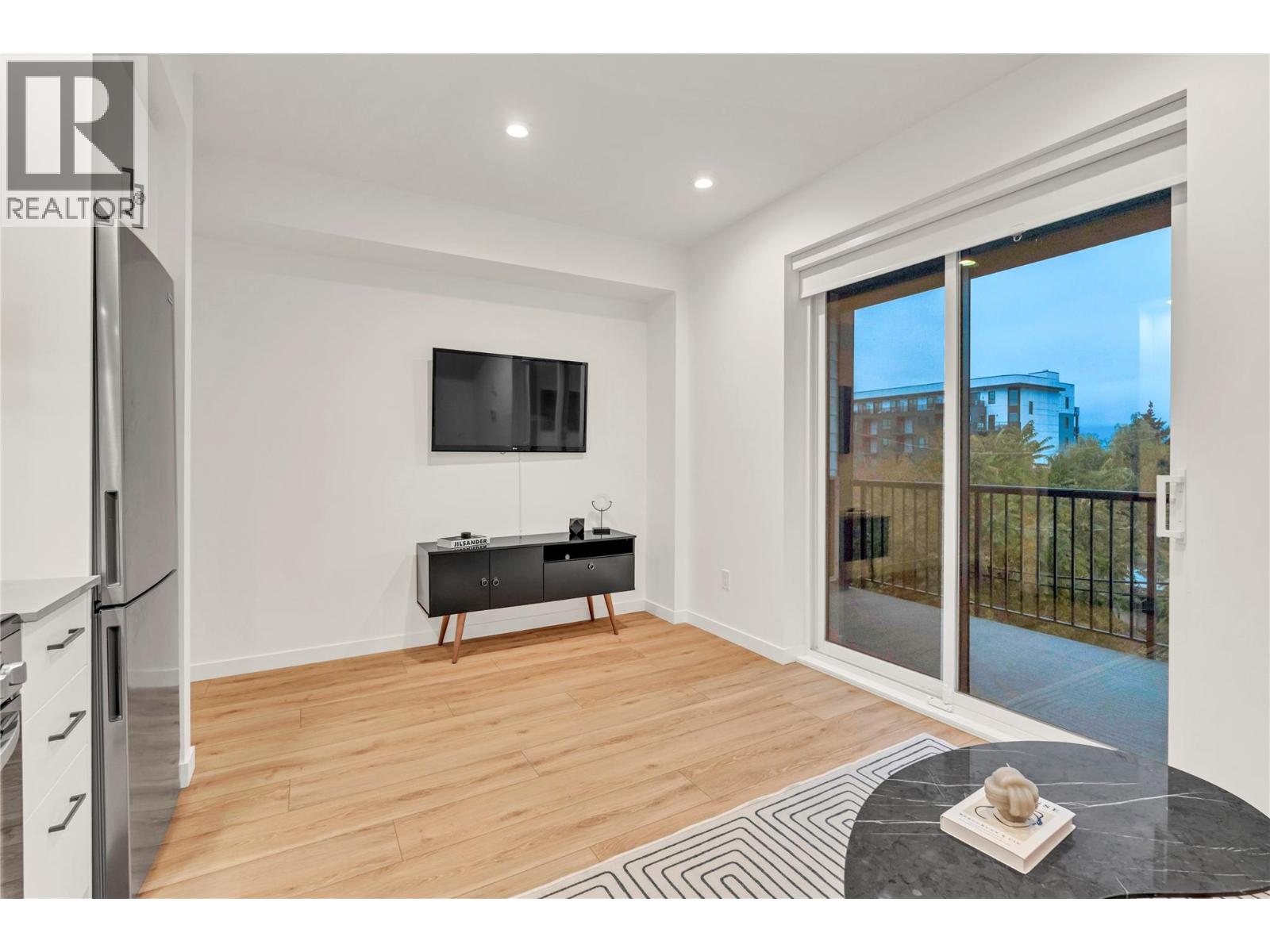 660 Cawston Avenue Unit# 311, Kelowna, British Columbia  V1Y 9M1 - Photo 11 - 10382615