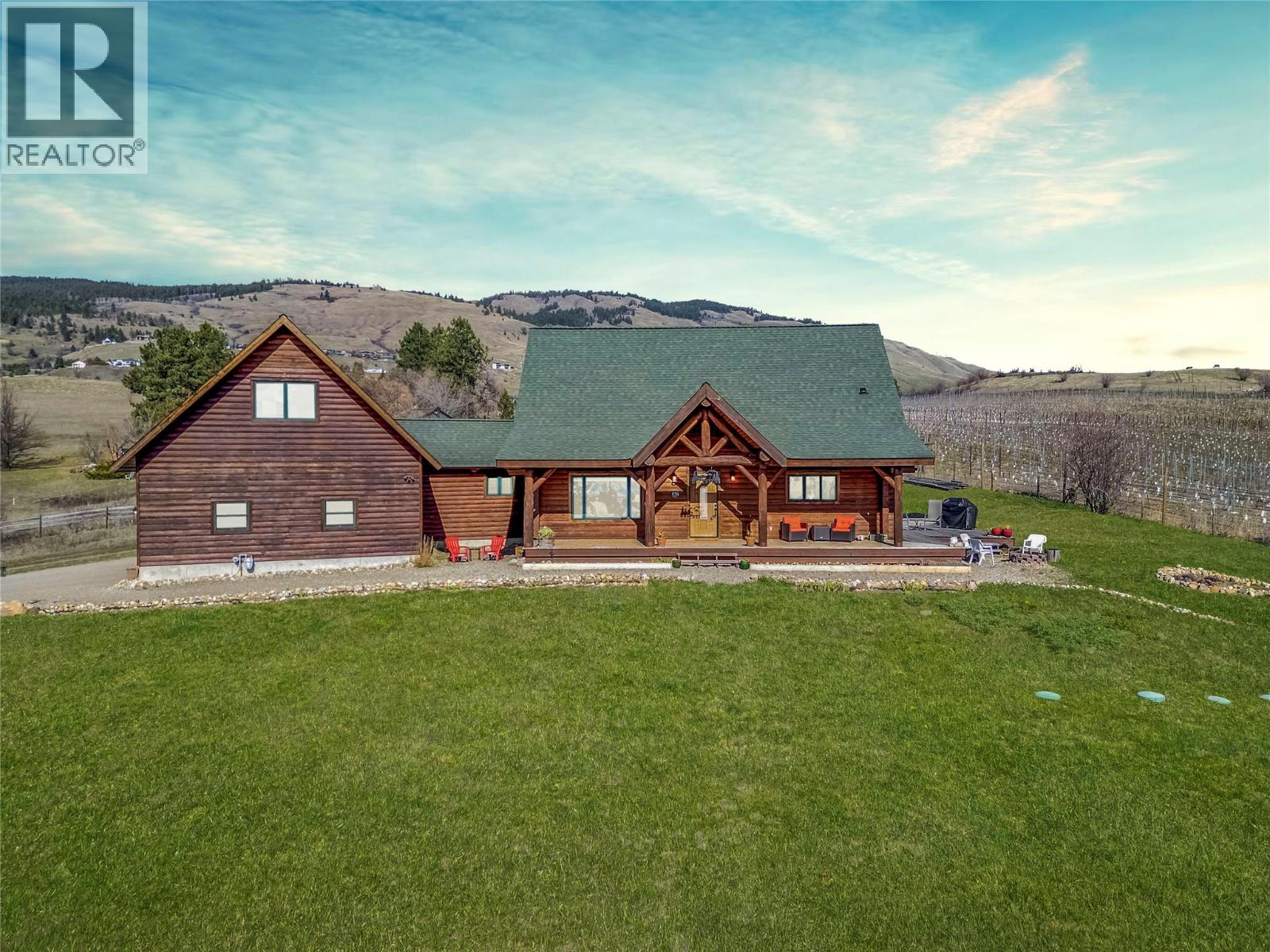 9371 6 Highway, Coldstream, British Columbia  V1B 3B5 - Photo 2 - 10381445