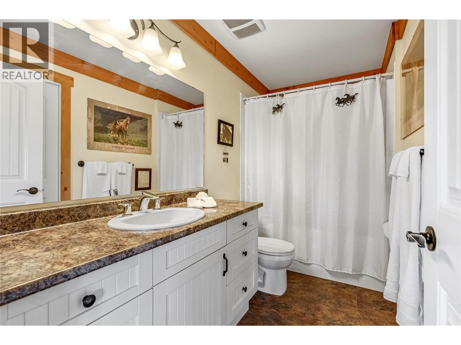 9371 6 Highway, Coldstream, British Columbia  V1B 3B5 - Photo 28 - 10381445