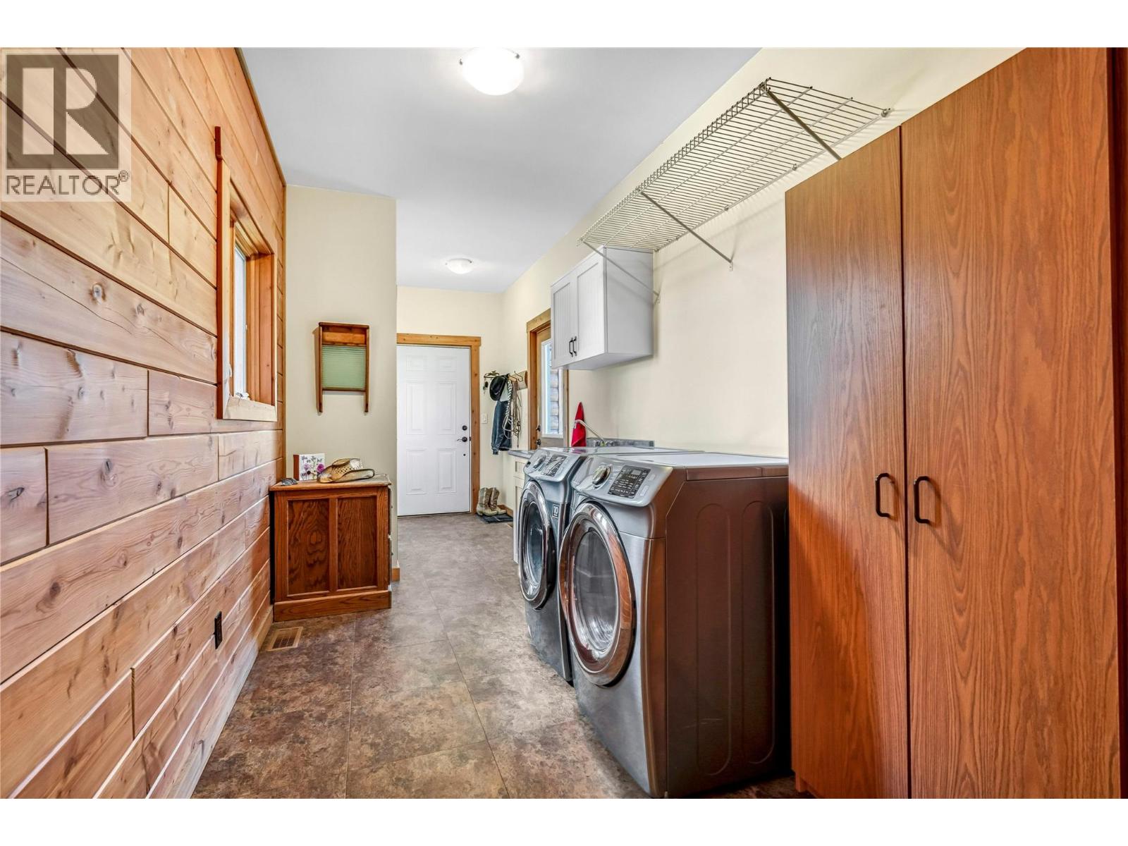 9371 6 Highway, Coldstream, British Columbia  V1B 3B5 - Photo 30 - 10381445