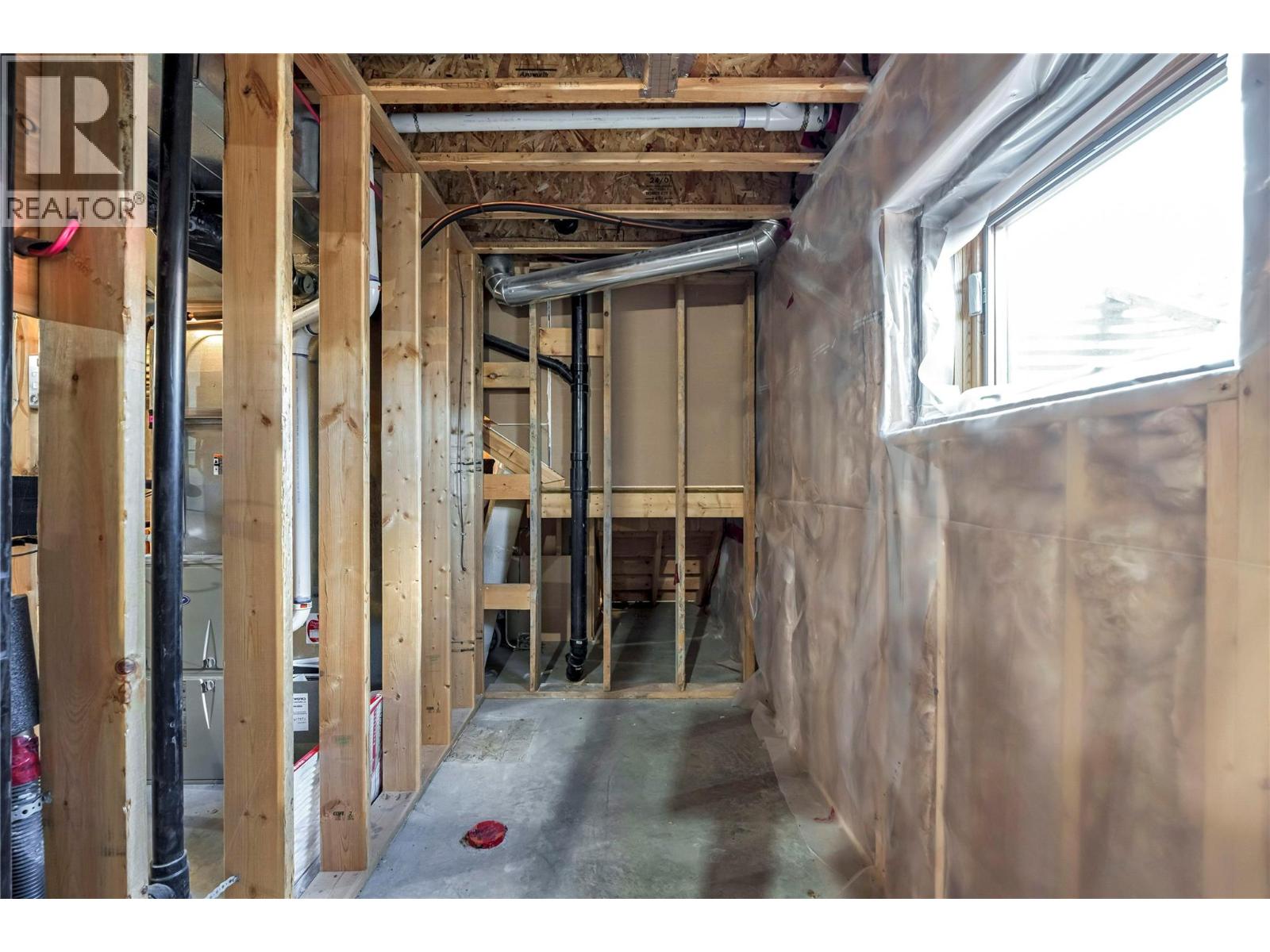 9371 6 Highway, Coldstream, British Columbia  V1B 3B5 - Photo 45 - 10381445