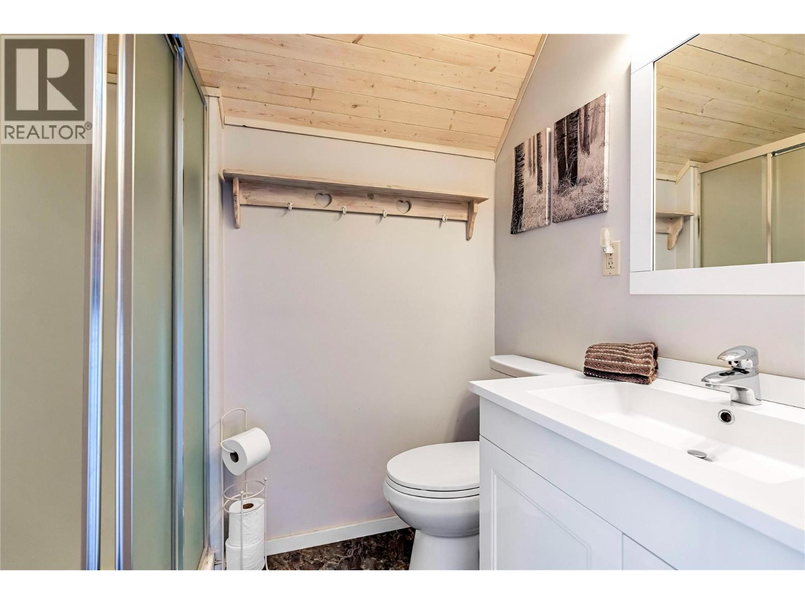 9371 6 Highway, Coldstream, British Columbia  V1B 3B5 - Photo 63 - 10381445