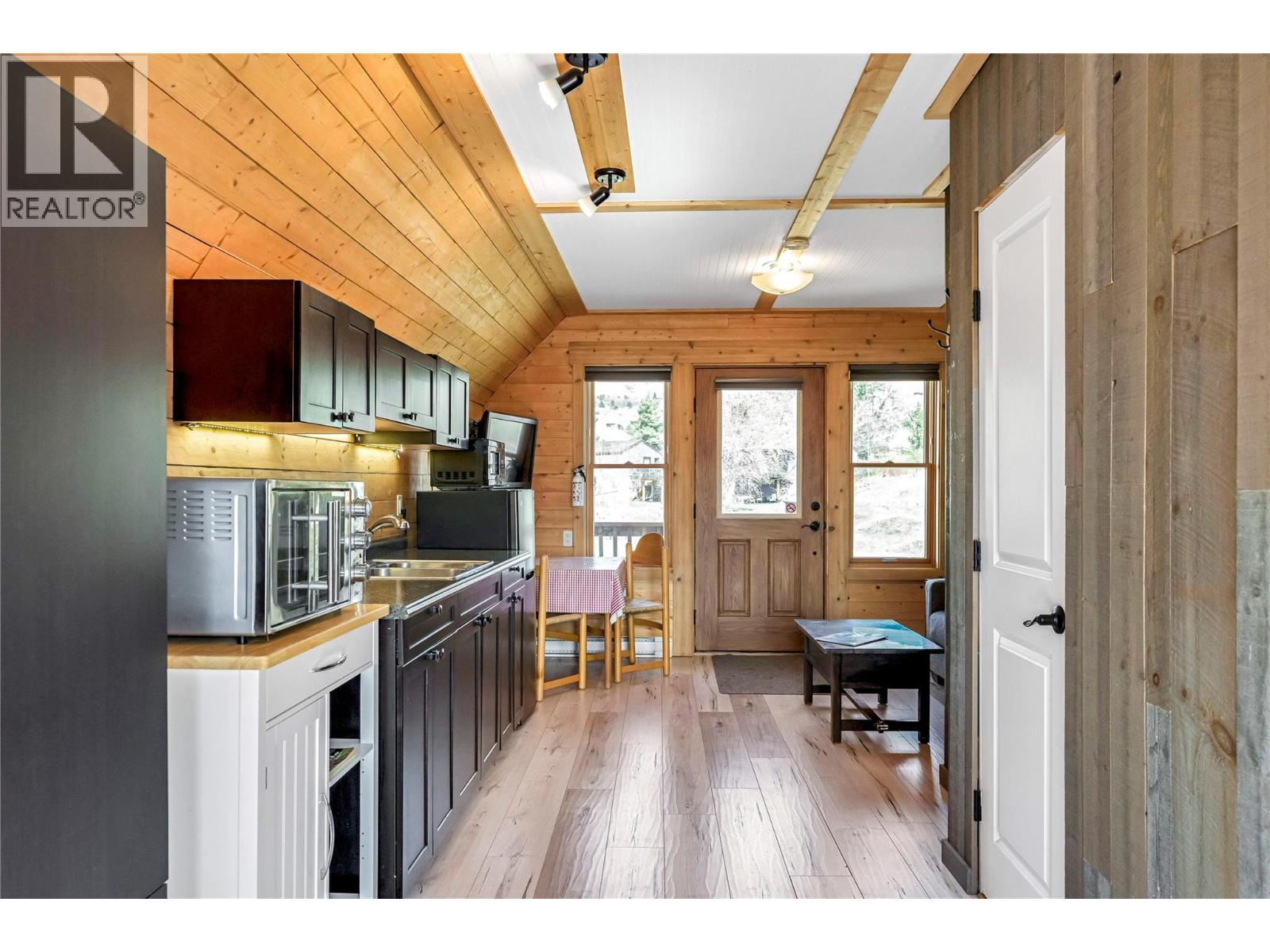 9371 6 Highway, Coldstream, British Columbia  V1B 3B5 - Photo 64 - 10381445