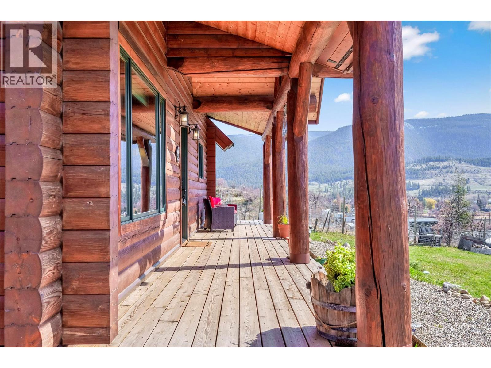 9371 6 Highway, Coldstream, British Columbia  V1B 3B5 - Photo 9 - 10381445