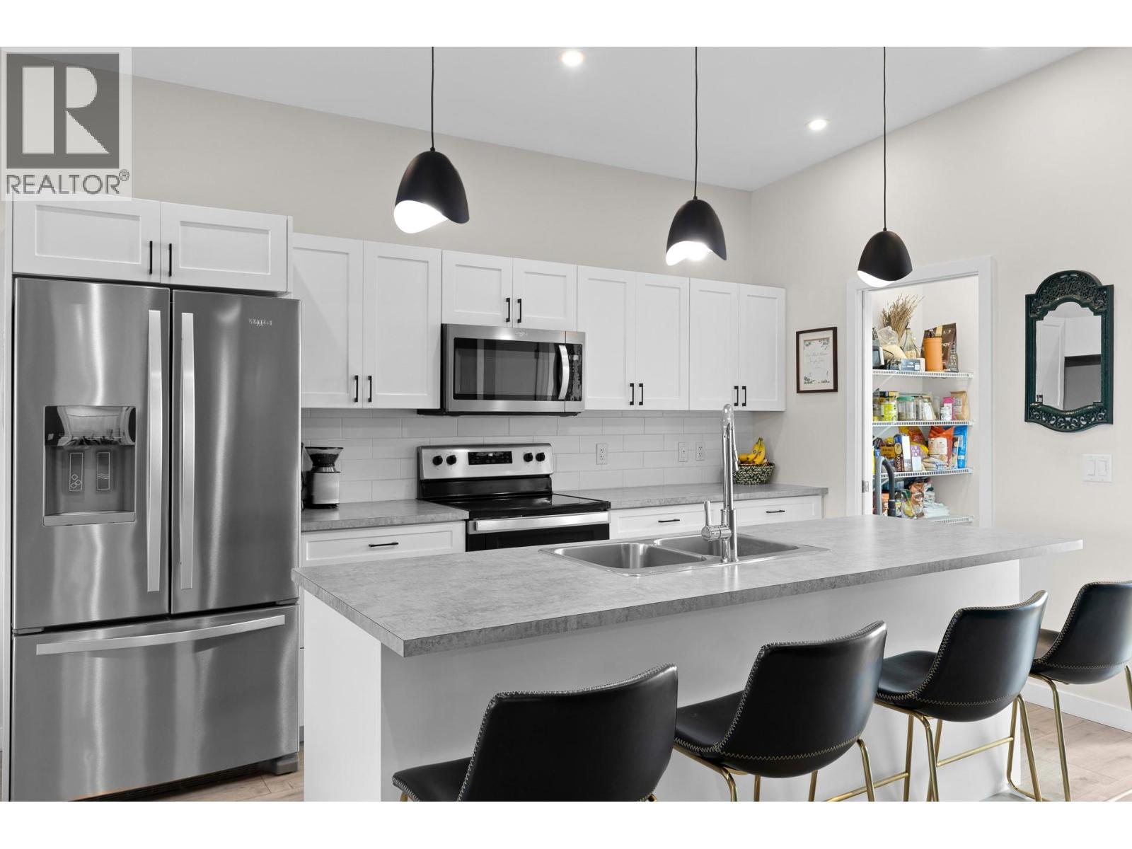 8900 Jim Bailey Road Unit# Lot 74, Kelowna, British Columbia  V4V 1E5 - Photo 1 - 10382281