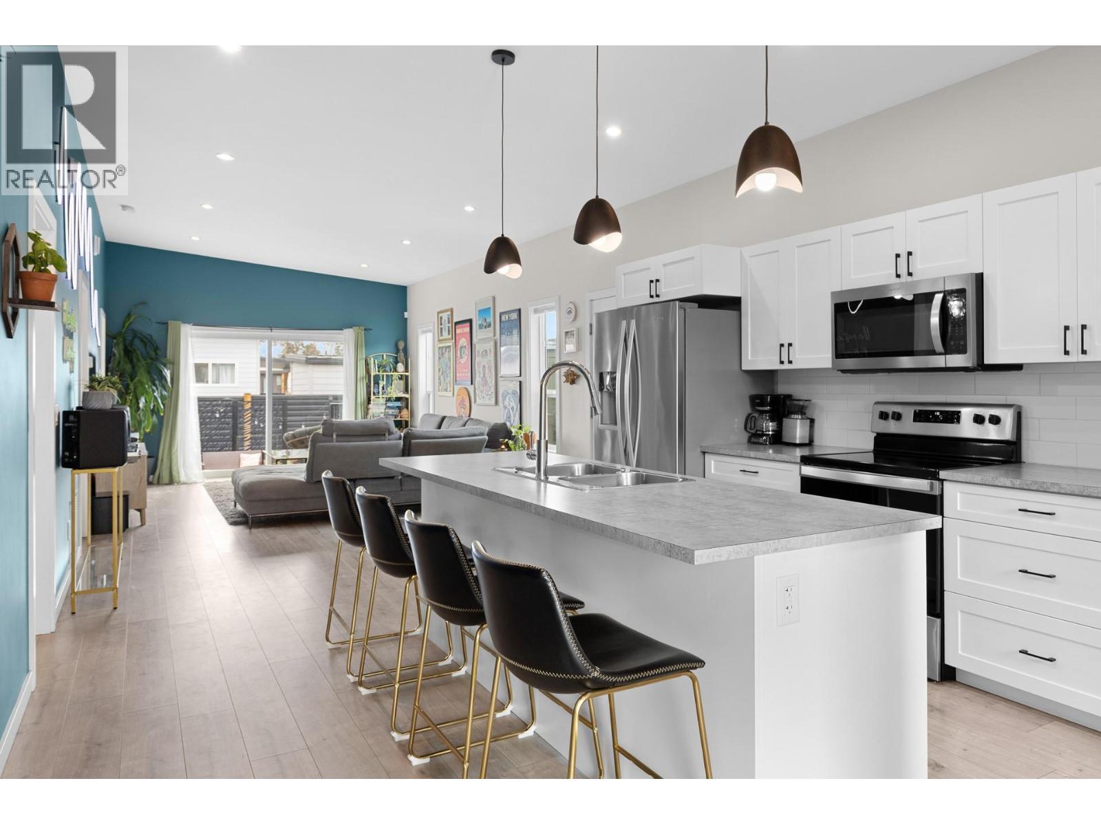 8900 Jim Bailey Road Unit# Lot 74, Kelowna, British Columbia  V4V 1E5 - Photo 2 - 10382281