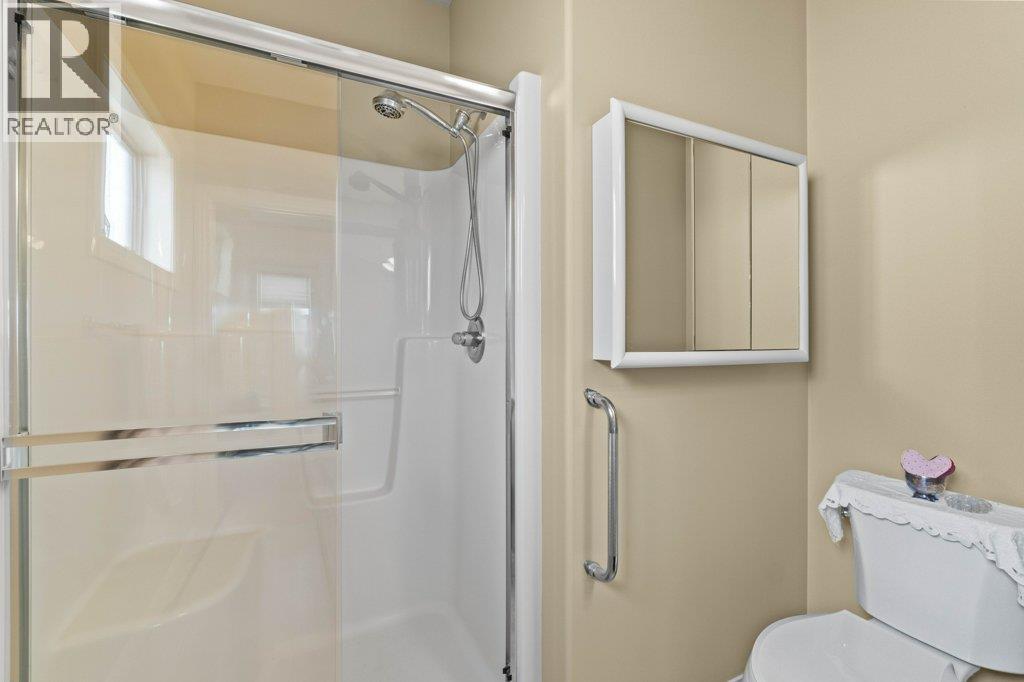 881 16 Street Ne Unit# 7, Salmon Arm, British Columbia  V1E 3L5 - Photo 33 - 10382605