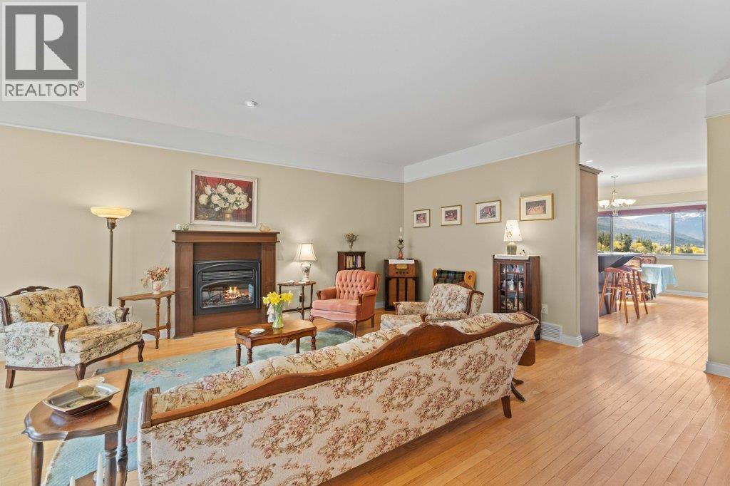 881 16 Street Ne Unit# 7, Salmon Arm, British Columbia  V1E 3L5 - Photo 7 - 10382605