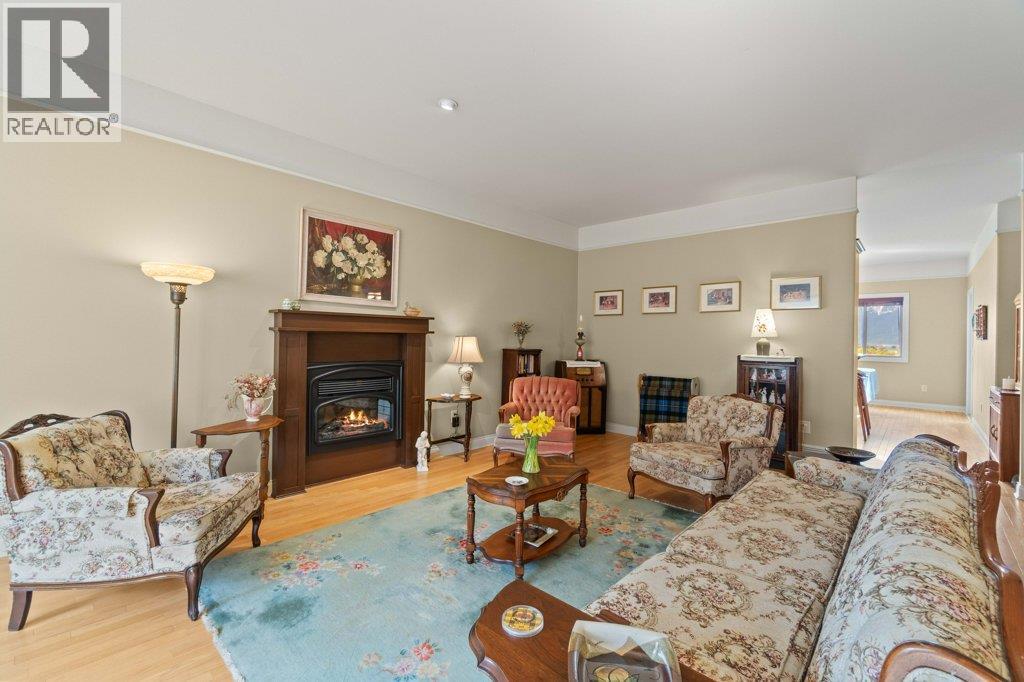 881 16 Street Ne Unit# 7, Salmon Arm, British Columbia  V1E 3L5 - Photo 9 - 10382605