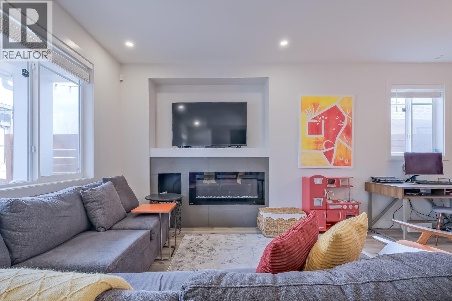 951 Stockwell Avenue, Kelowna, British Columbia  V1Y 6W3 - Photo 9 - 10382450