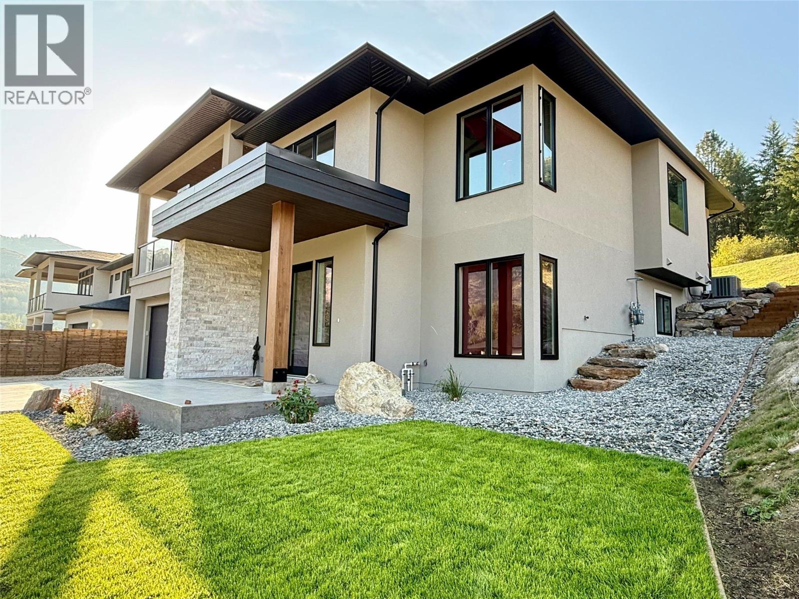 8781 Riverside Drive, Grand Forks, British Columbia  V0H 1H0 - Photo 1 - 10382244