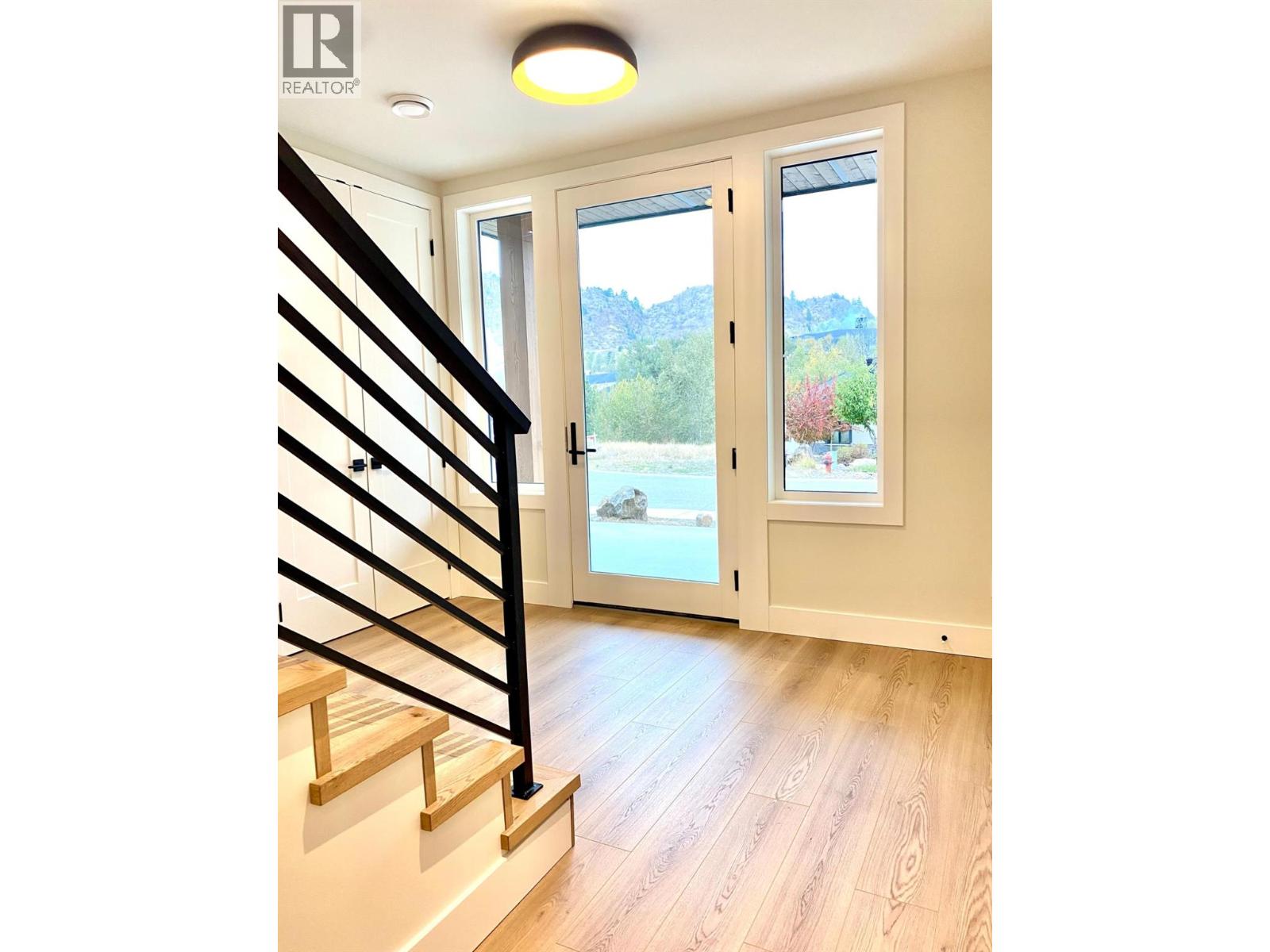 8781 Riverside Drive, Grand Forks, British Columbia  V0H 1H0 - Photo 5 - 10382244