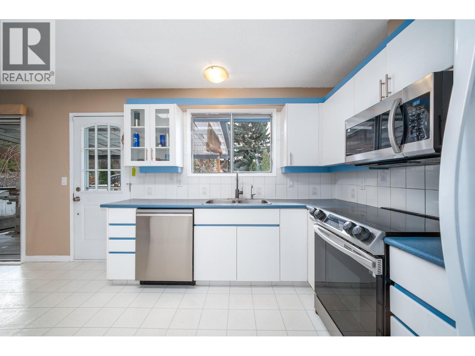 885 Camelia Road, Kelowna, British Columbia  V1X 3M9 - Photo 15 - 10381298