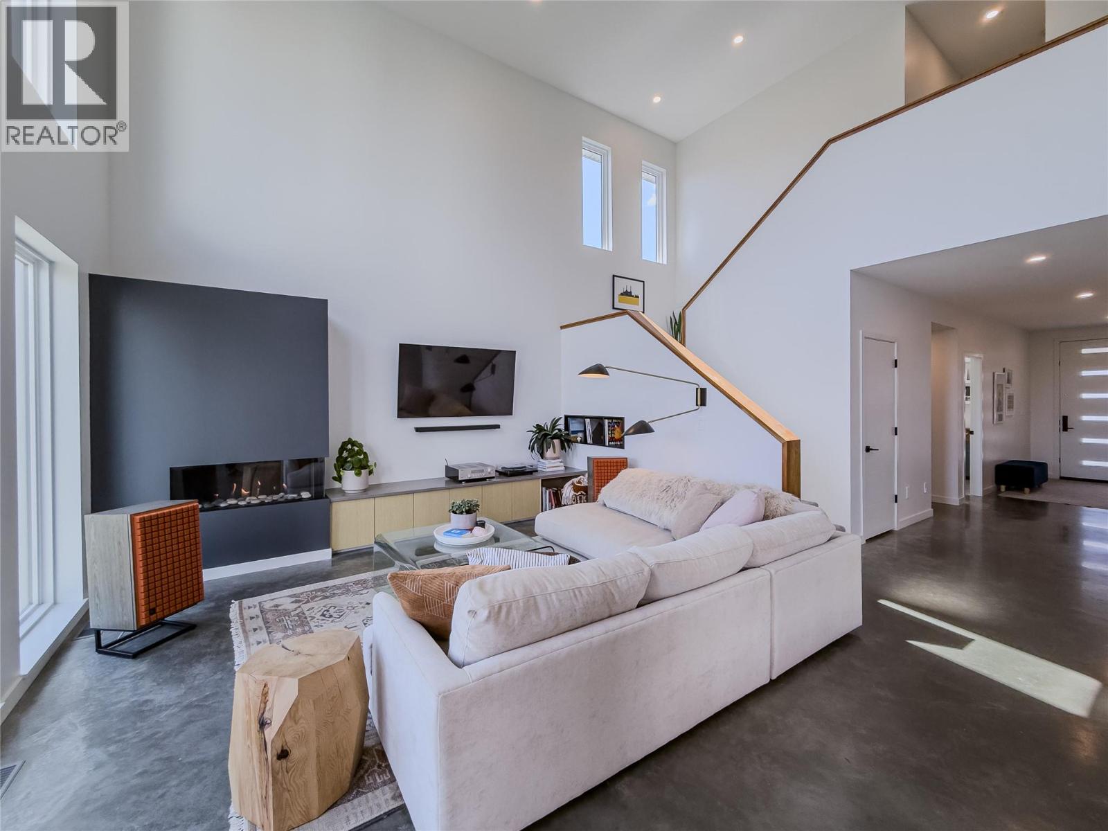 1293 Prairie Rose Drive, Kamloops, British Columbia  V2E 0B4 - Photo 7 - 10382535