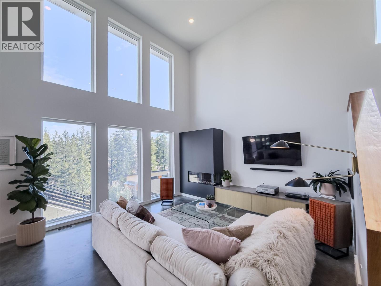 1293 Prairie Rose Drive, Kamloops, British Columbia  V2E 0B4 - Photo 8 - 10382535