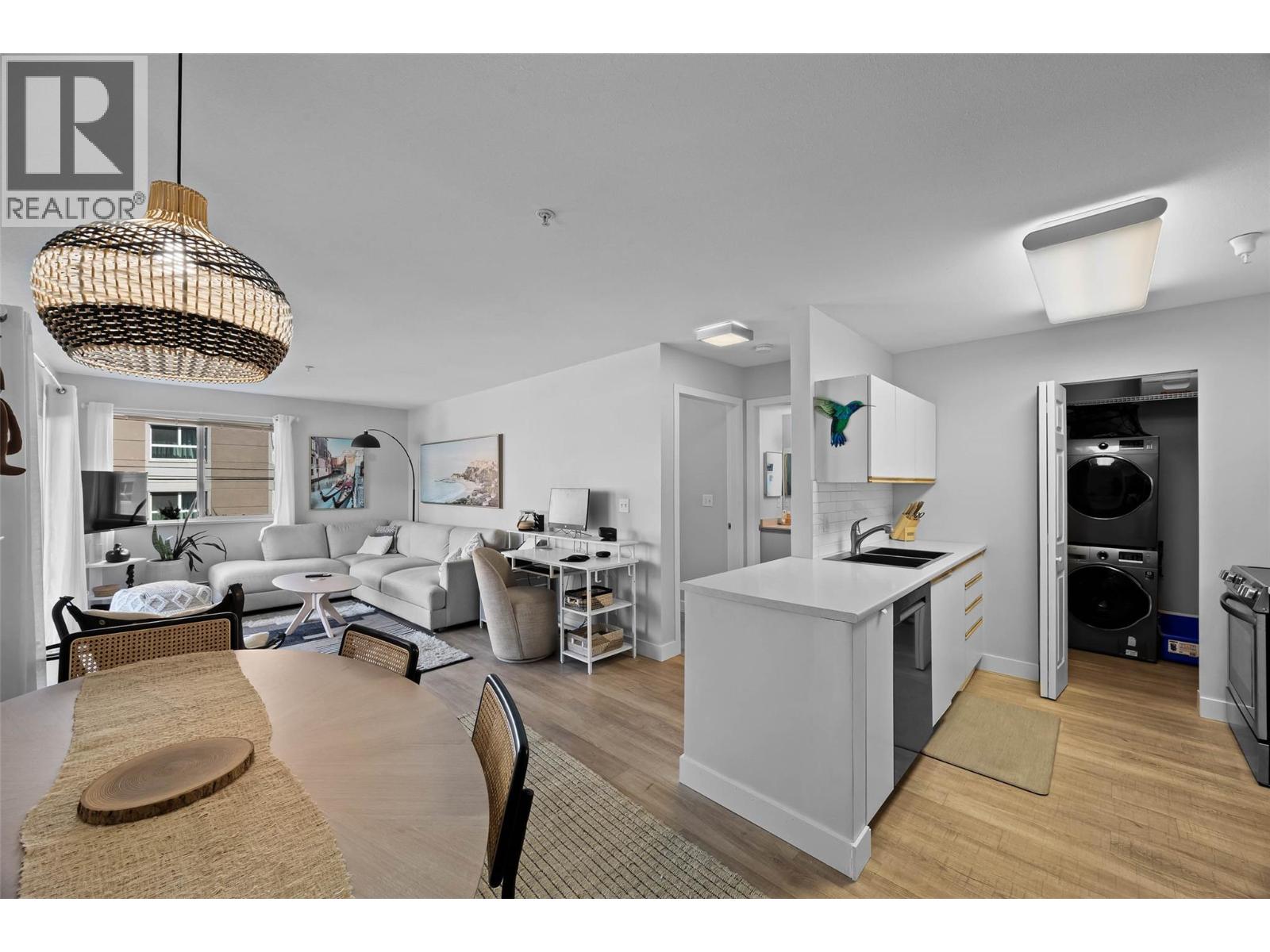 360 Battle Street Unit# 204, Kamloops, British Columbia  V2C 2L6 - Photo 4 - 10382459