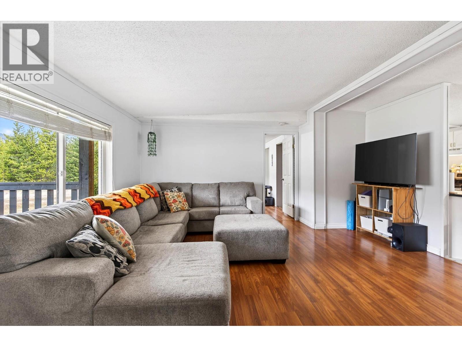 1204 Hern Road, Clearwater, British Columbia  v0e 1n2 - Photo 5 - 10381929