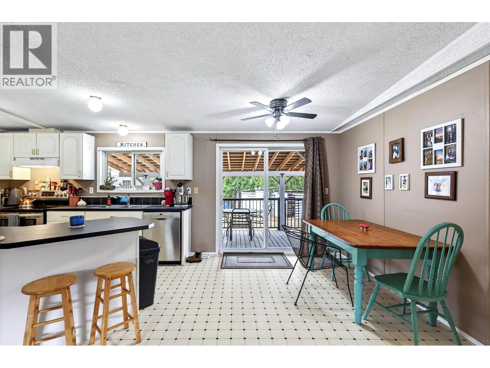 1204 Hern Road, Clearwater, British Columbia  v0e 1n2 - Photo 8 - 10381929