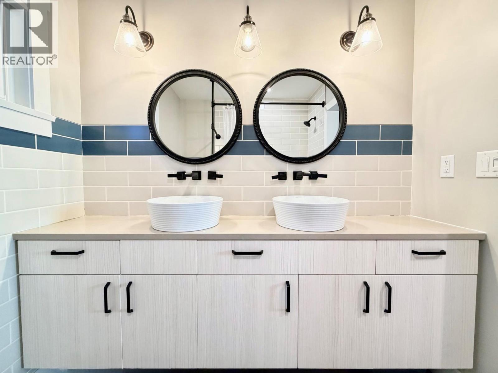 448 Caribou Street, Penticton, British Columbia  V2A 5W6 - Photo 10 - 10382649