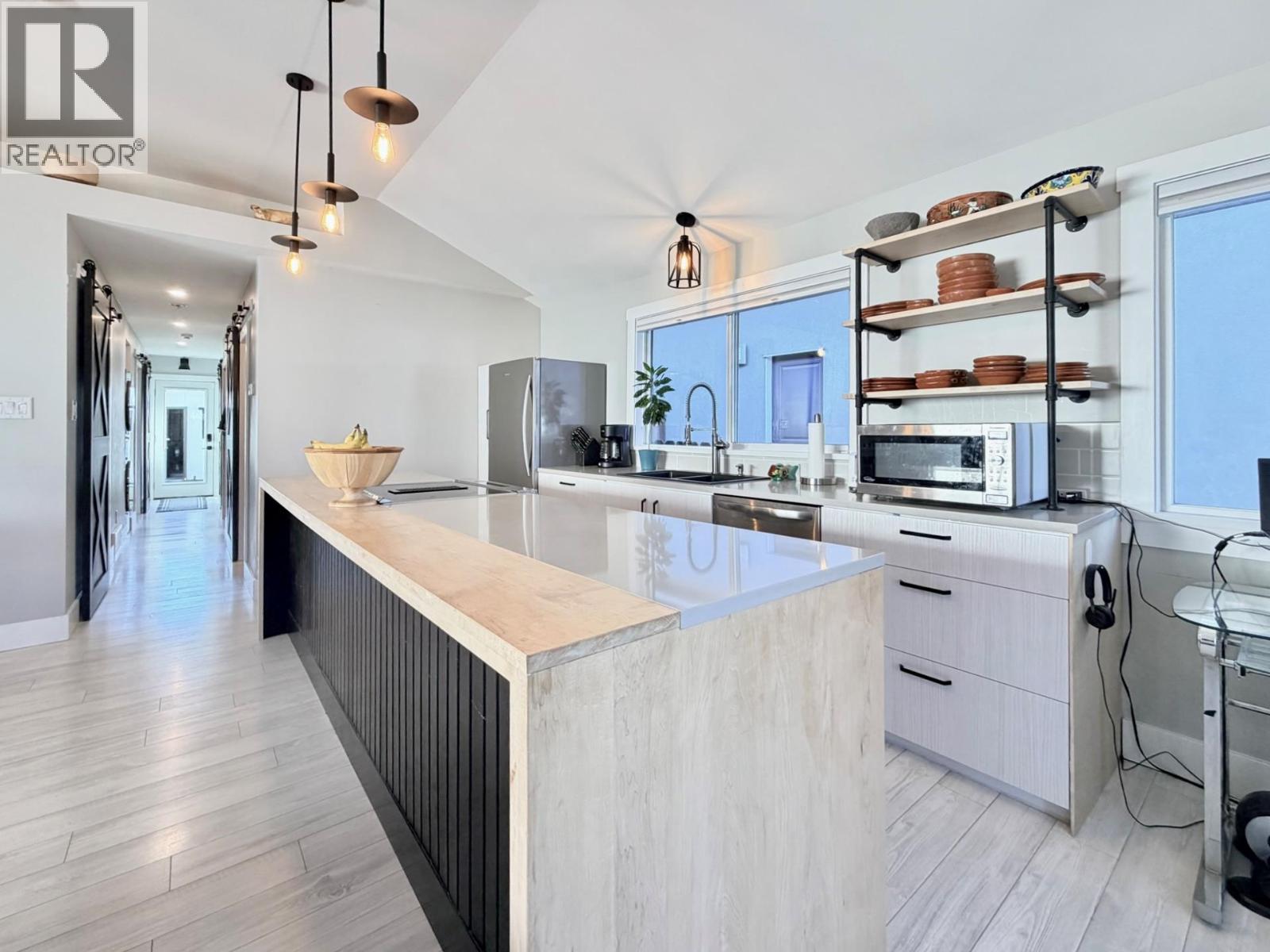 448 Caribou Street, Penticton, British Columbia  V2A 5W6 - Photo 8 - 10382649