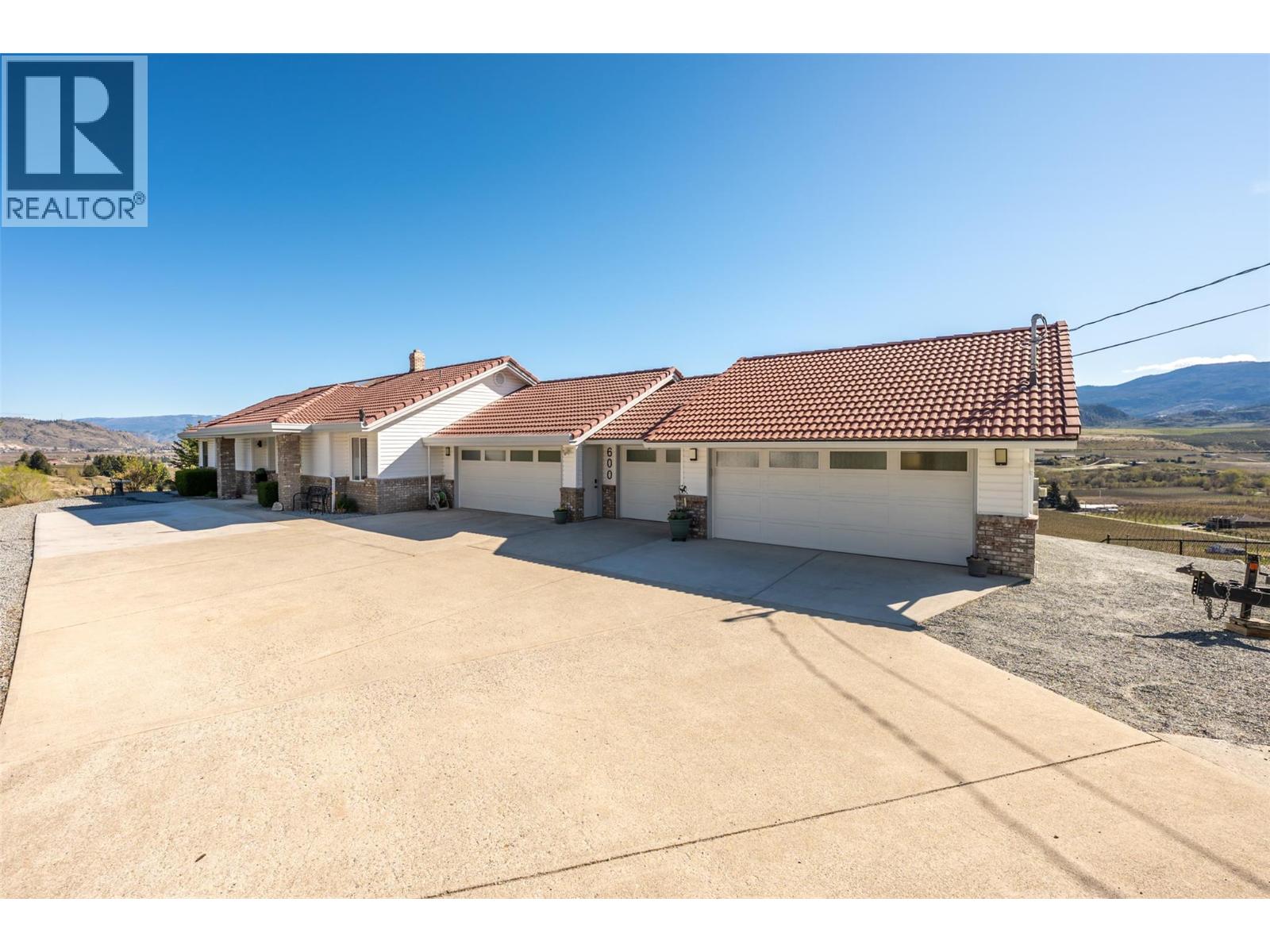 600 Ponderosa Road, Oliver, British Columbia  V0H 1T1 - Photo 1 - 10382569