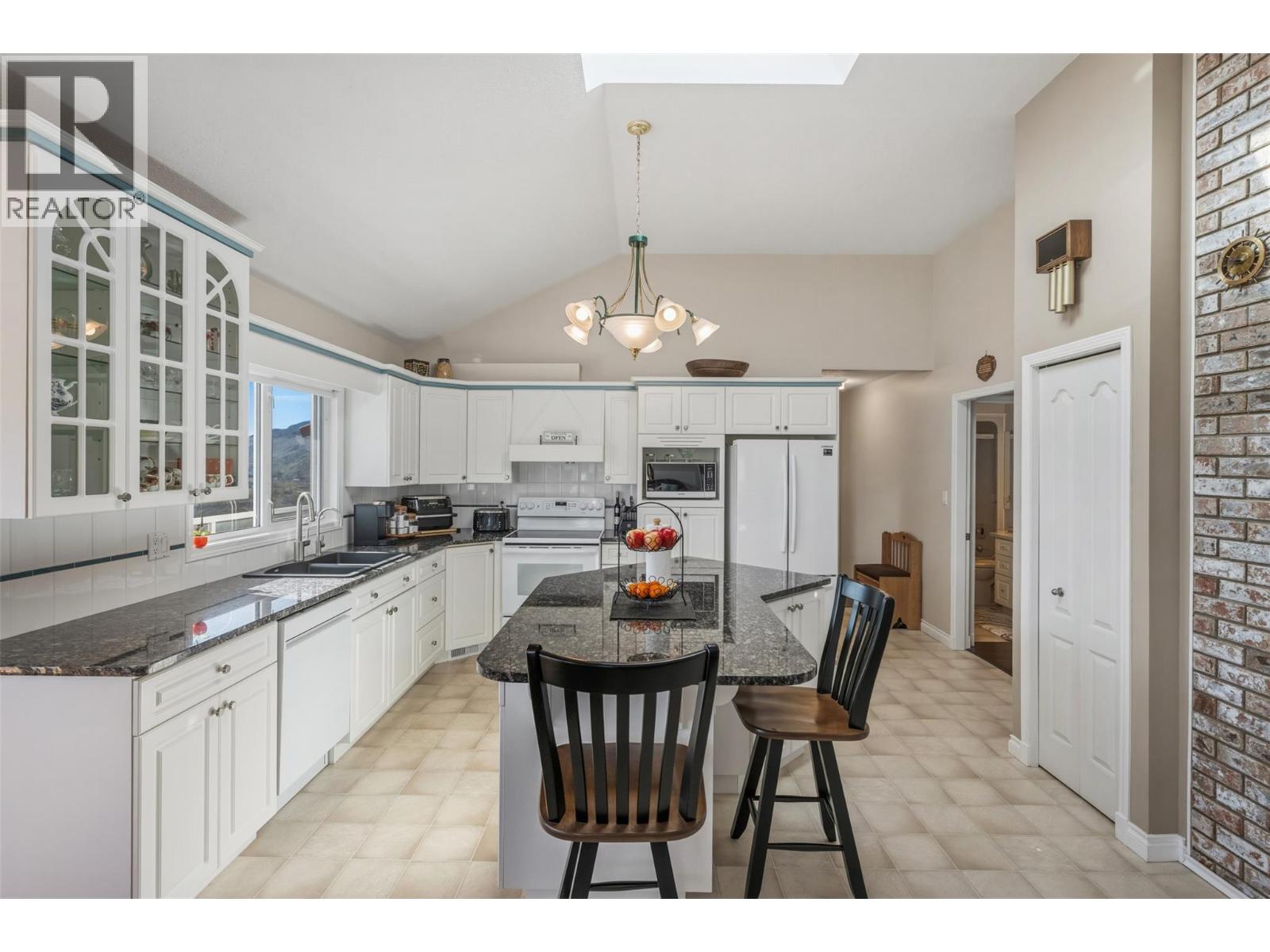 600 Ponderosa Road, Oliver, British Columbia  V0H 1T1 - Photo 18 - 10382569