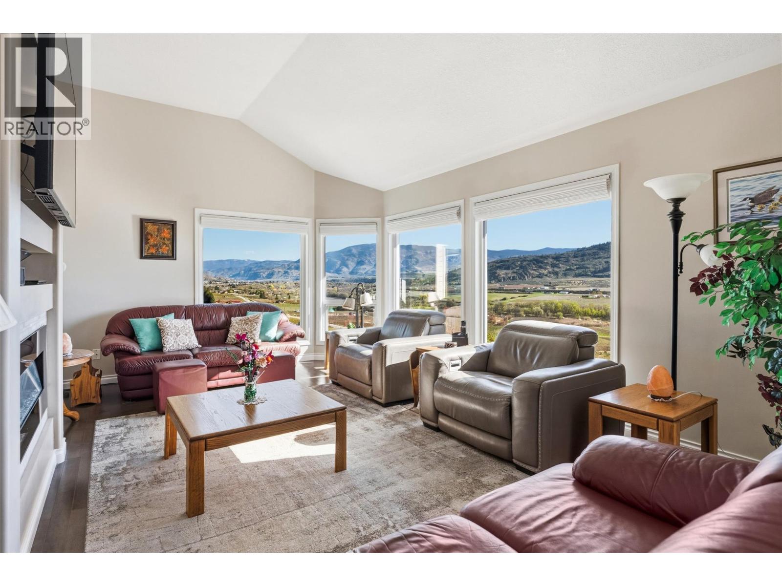 600 Ponderosa Road, Oliver, British Columbia  V0H 1T1 - Photo 4 - 10382569