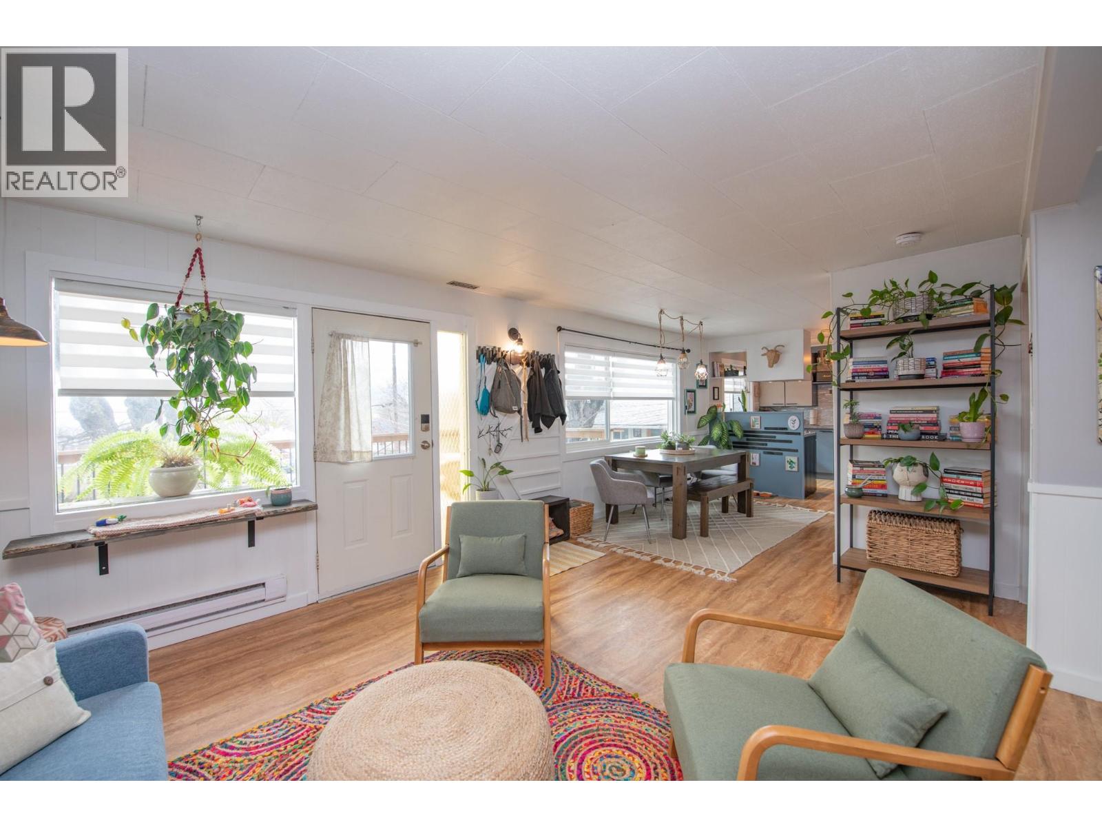 3208 Pleasant Valley Road, Vernon, British Columbia  V1T 4L5 - Photo 14 - 10382334