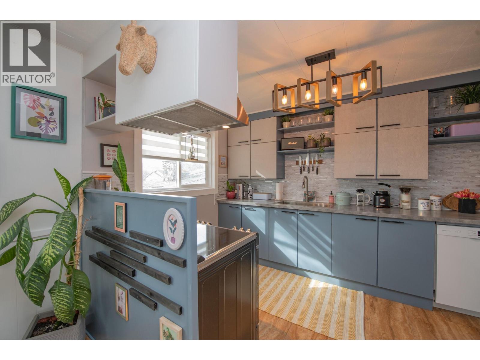 3208 Pleasant Valley Road, Vernon, British Columbia  V1T 4L5 - Photo 22 - 10382334