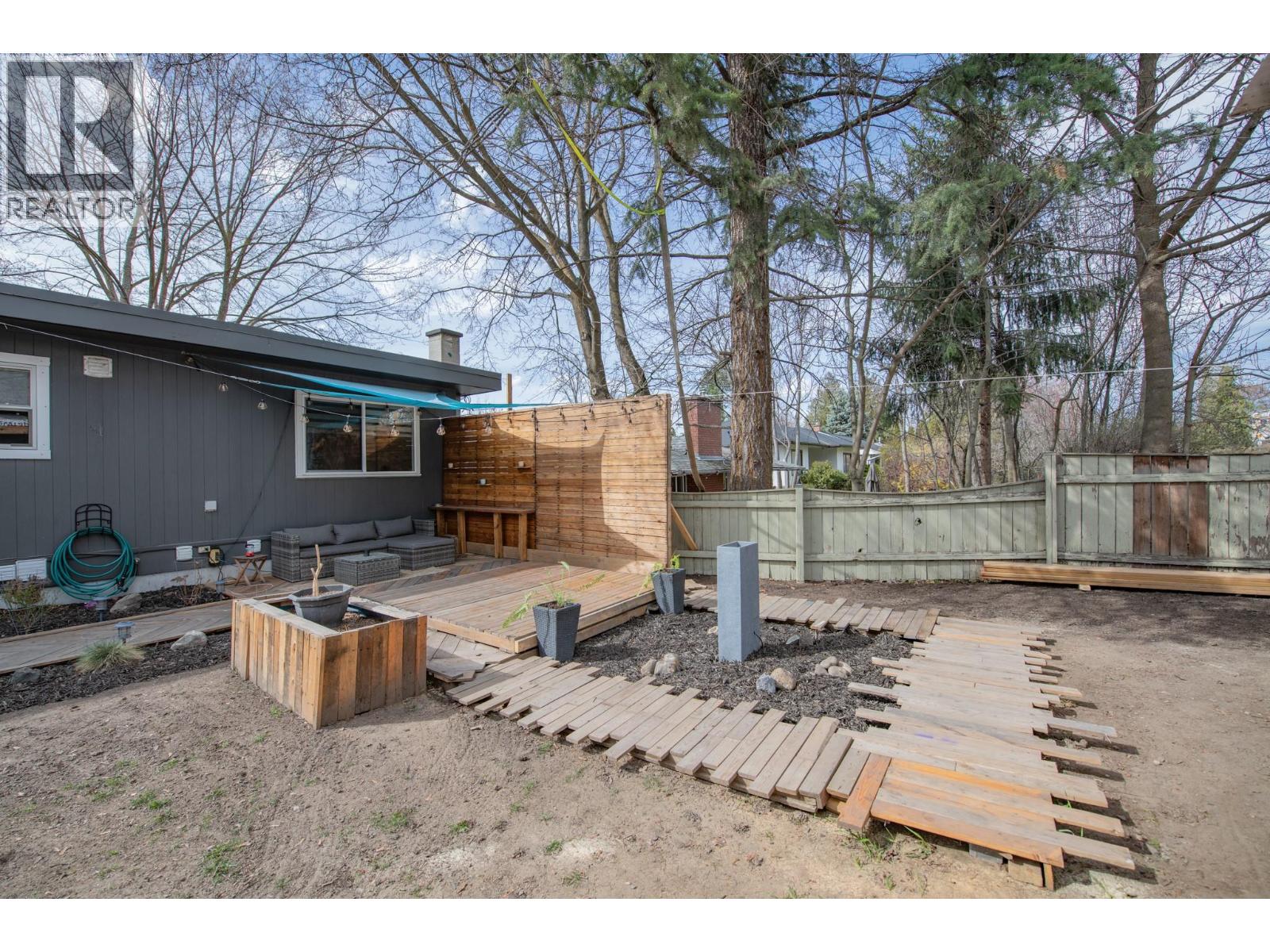 3208 Pleasant Valley Road, Vernon, British Columbia  V1T 4L5 - Photo 44 - 10382334