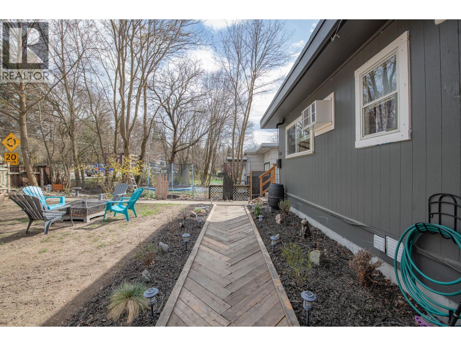 3208 Pleasant Valley Road, Vernon, British Columbia  V1T 4L5 - Photo 46 - 10382334