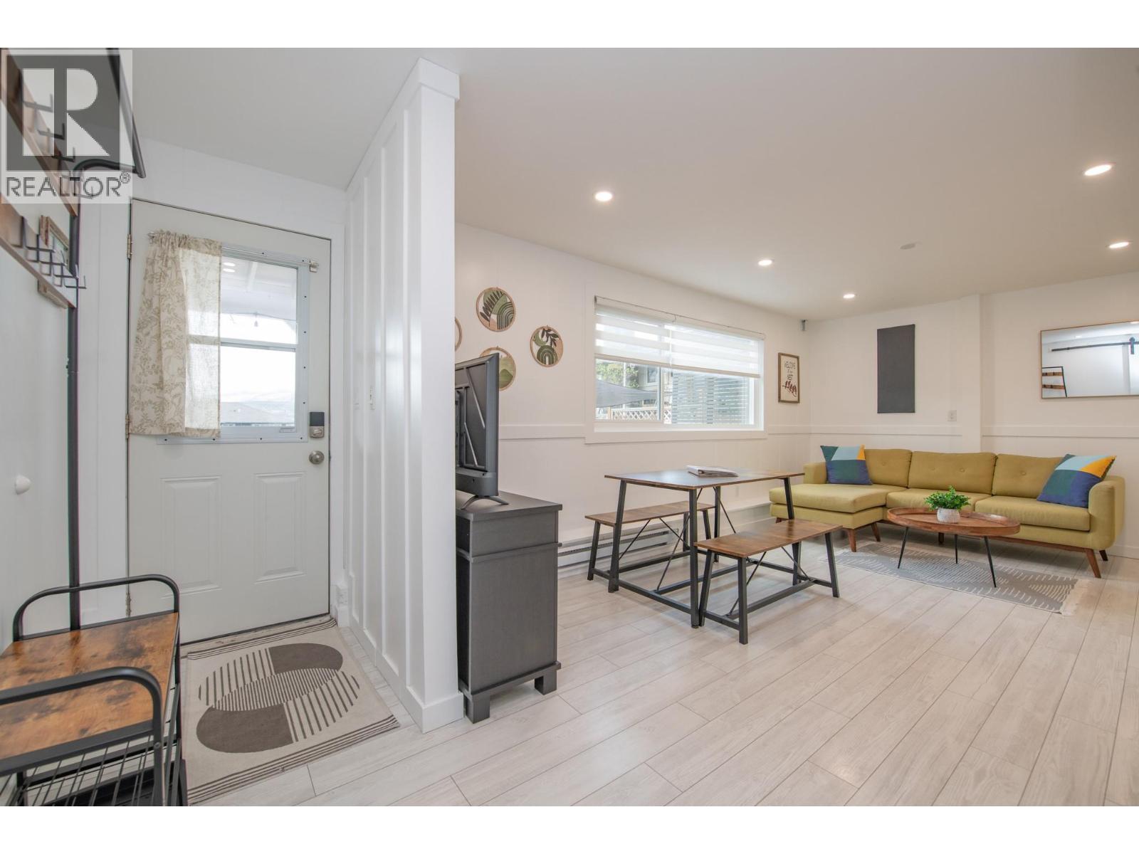 3208 Pleasant Valley Road, Vernon, British Columbia  V1T 4L5 - Photo 54 - 10382334