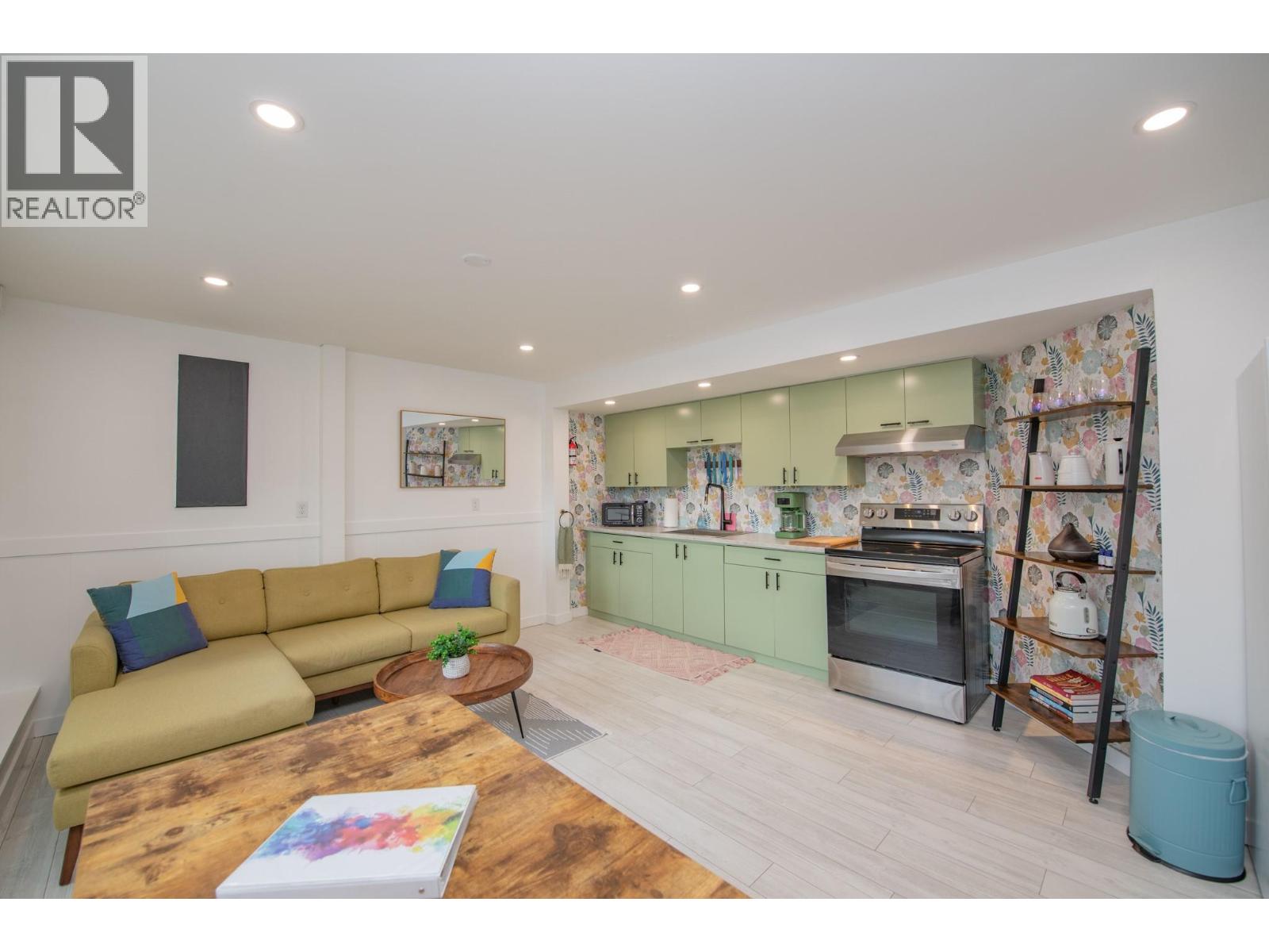 3208 Pleasant Valley Road, Vernon, British Columbia  V1T 4L5 - Photo 56 - 10382334