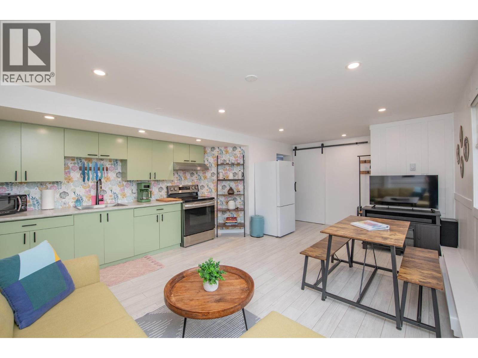 3208 Pleasant Valley Road, Vernon, British Columbia  V1T 4L5 - Photo 58 - 10382334