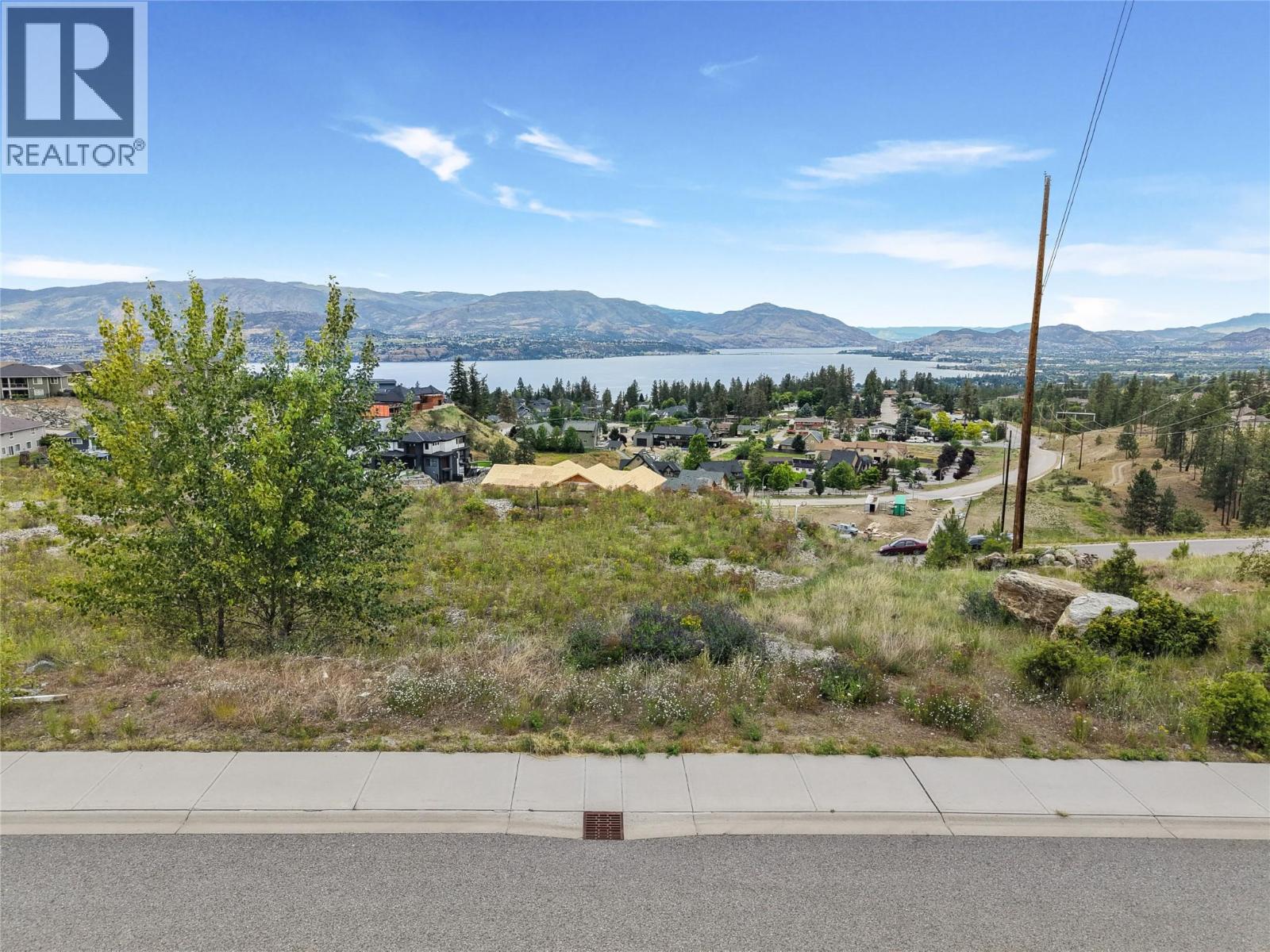 523 Trumpeter Road, Kelowna, British Columbia  V1W 5K6 - Photo 5 - 10382566