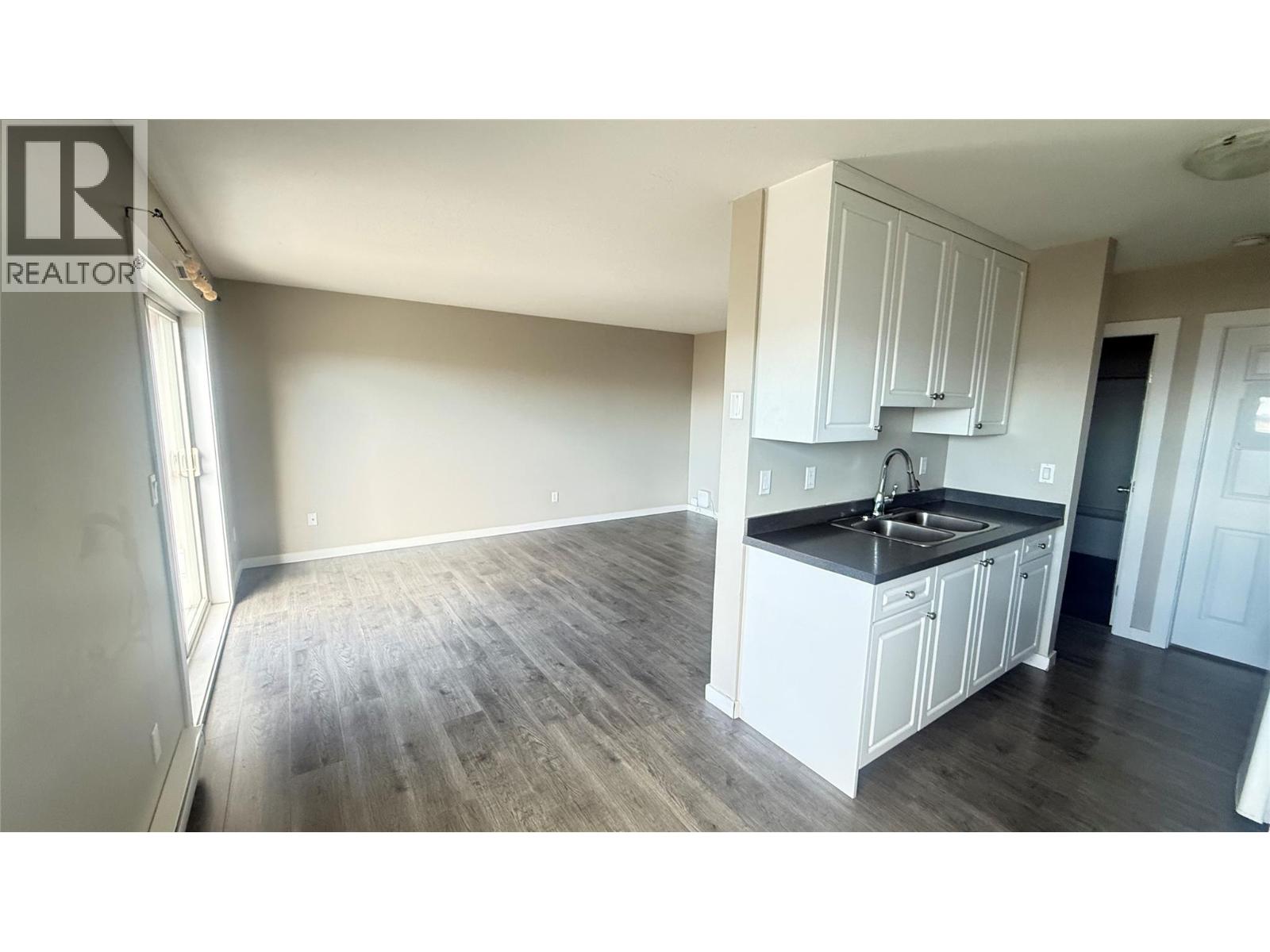 1810 Summit Drive Unit# 33, Kamloops, British Columbia  V2E 2C7 - Photo 10 - 10382578