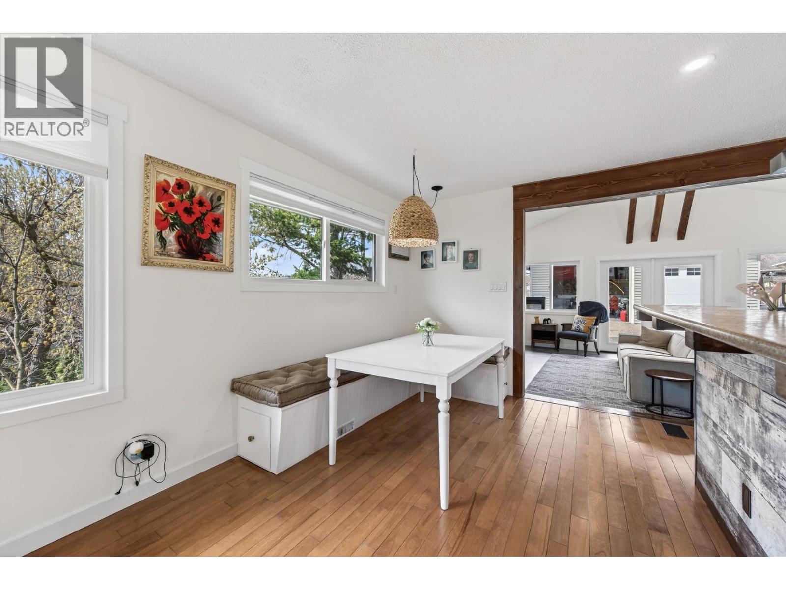 5914 Todd Road, Kamloops, British Columbia  V2C 5X1 - Photo 10 - 10382406