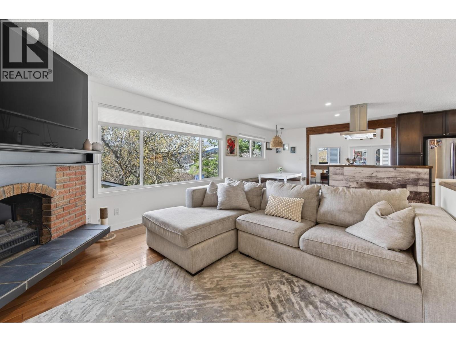 5914 Todd Road, Kamloops, British Columbia  V2C 5X1 - Photo 13 - 10382406