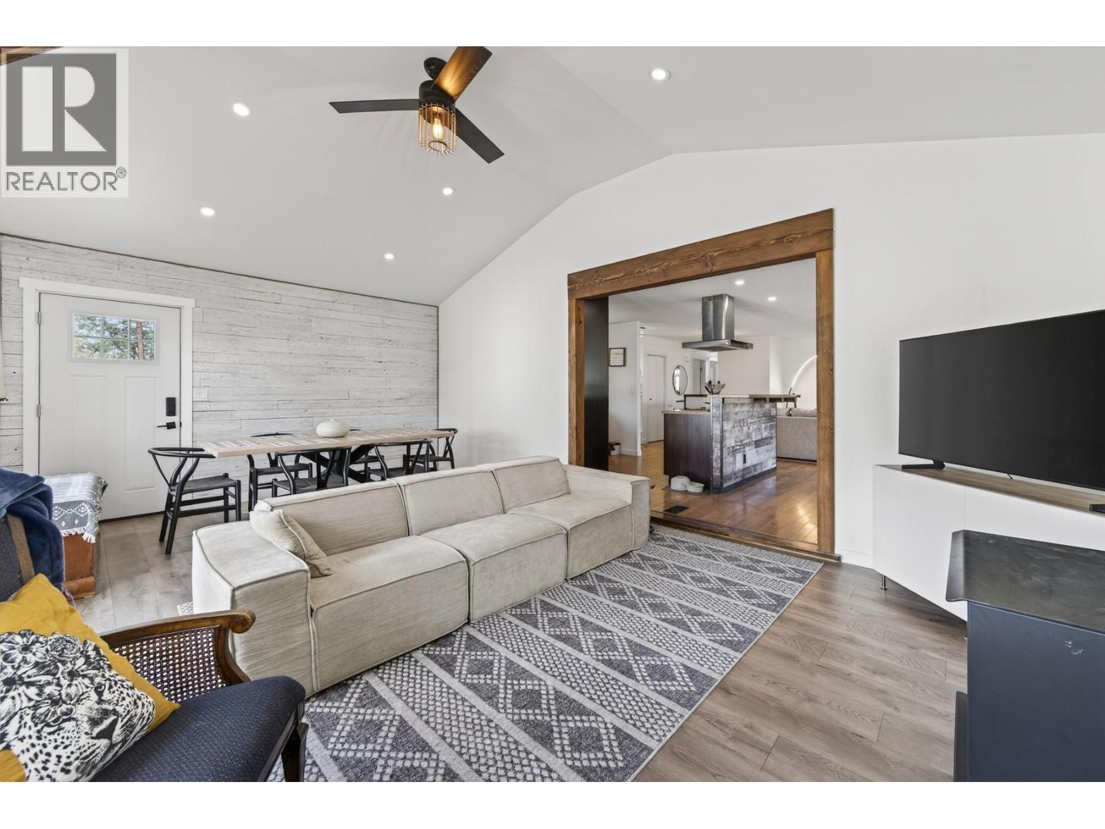 5914 Todd Road, Kamloops, British Columbia  V2C 5X1 - Photo 15 - 10382406